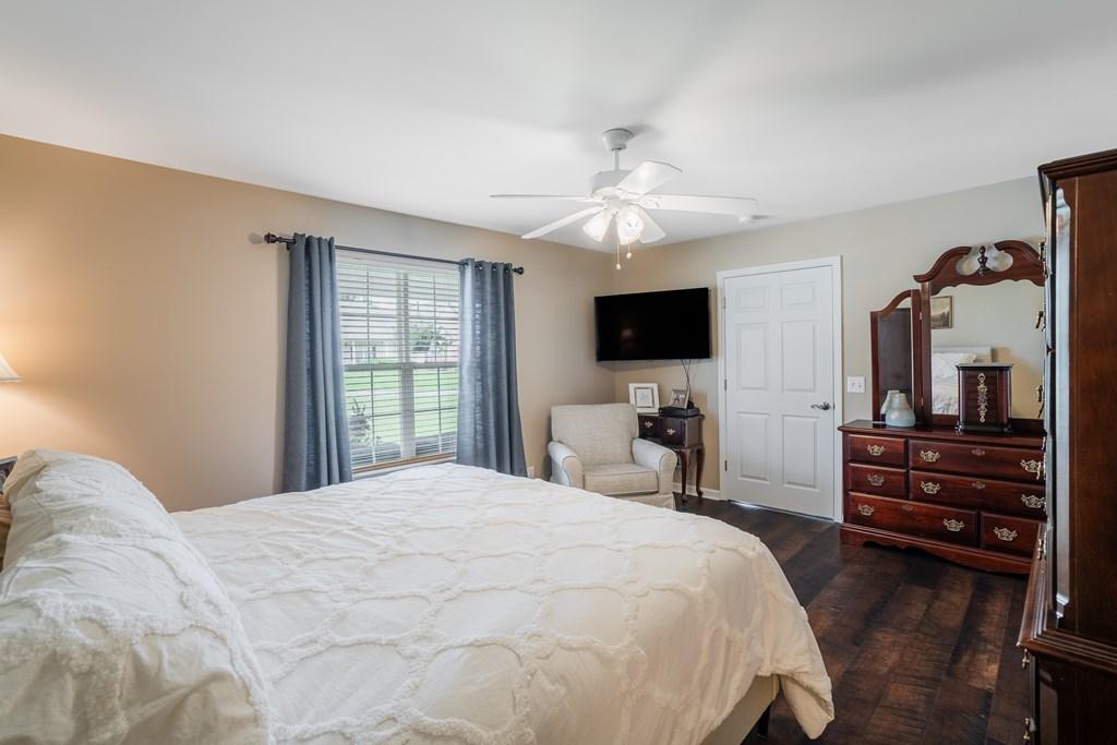 CHATSWORTH, Georgia, 30705, United States, 3 Bedrooms Bedrooms, ,3 BathroomsBathrooms,Residential,For Sale,1965219