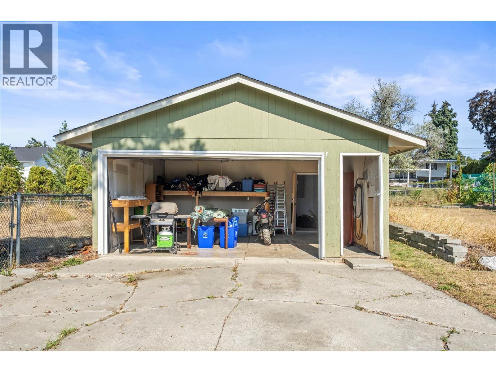 VERNON, British Columbia, V1T 1L1, CA, 3 Bedrooms Bedrooms, ,2 BathroomsBathrooms,Residential,For Sale,1948714