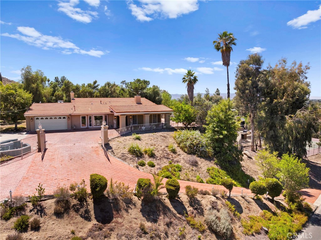Hemet, California, 92544, United States, 5 Bedrooms Bedrooms, ,4 BathroomsBathrooms,Residential,For Sale,1896645
