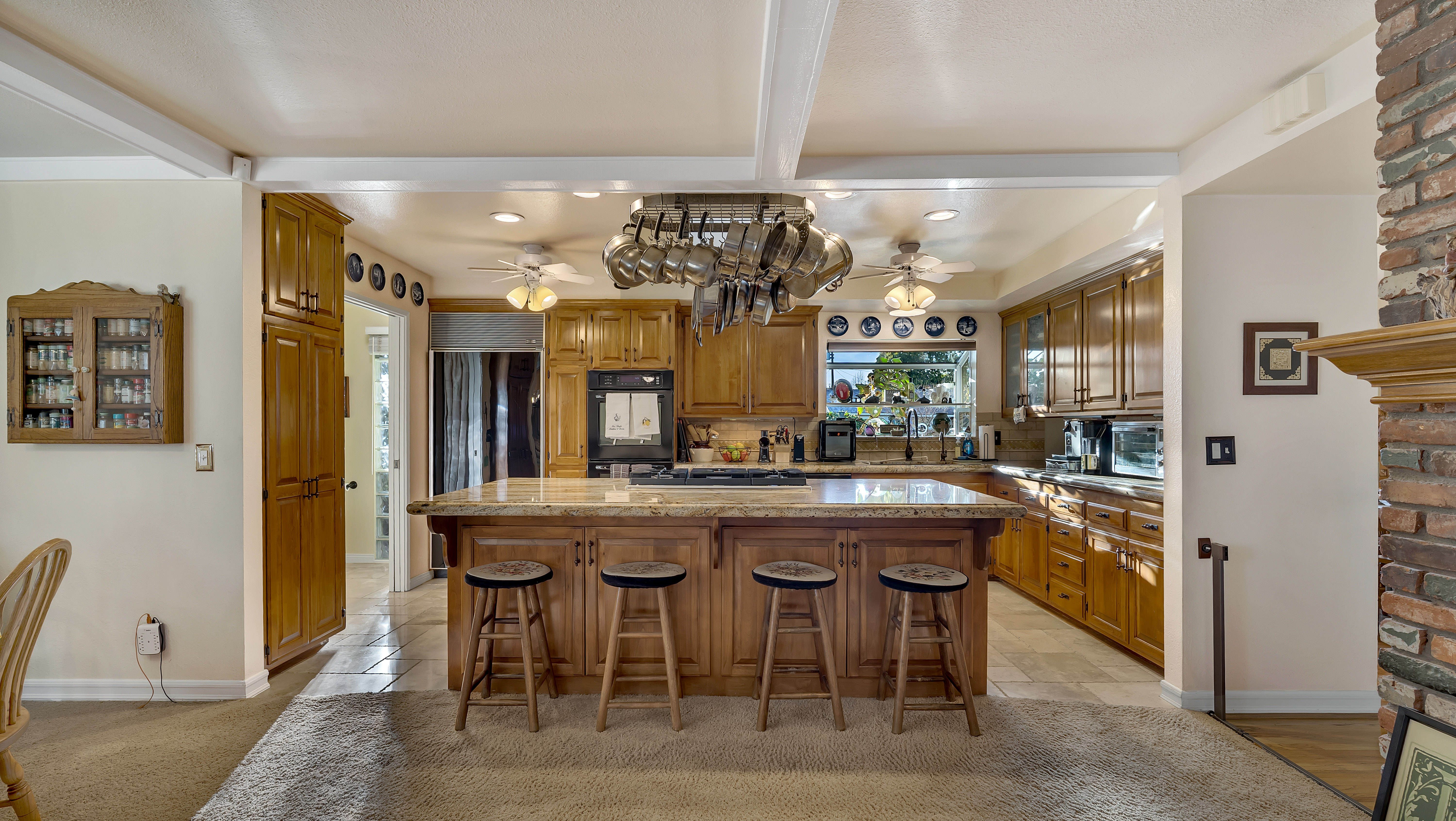  2129 North Pine Street, Orange, CA 92865 - 物件實景