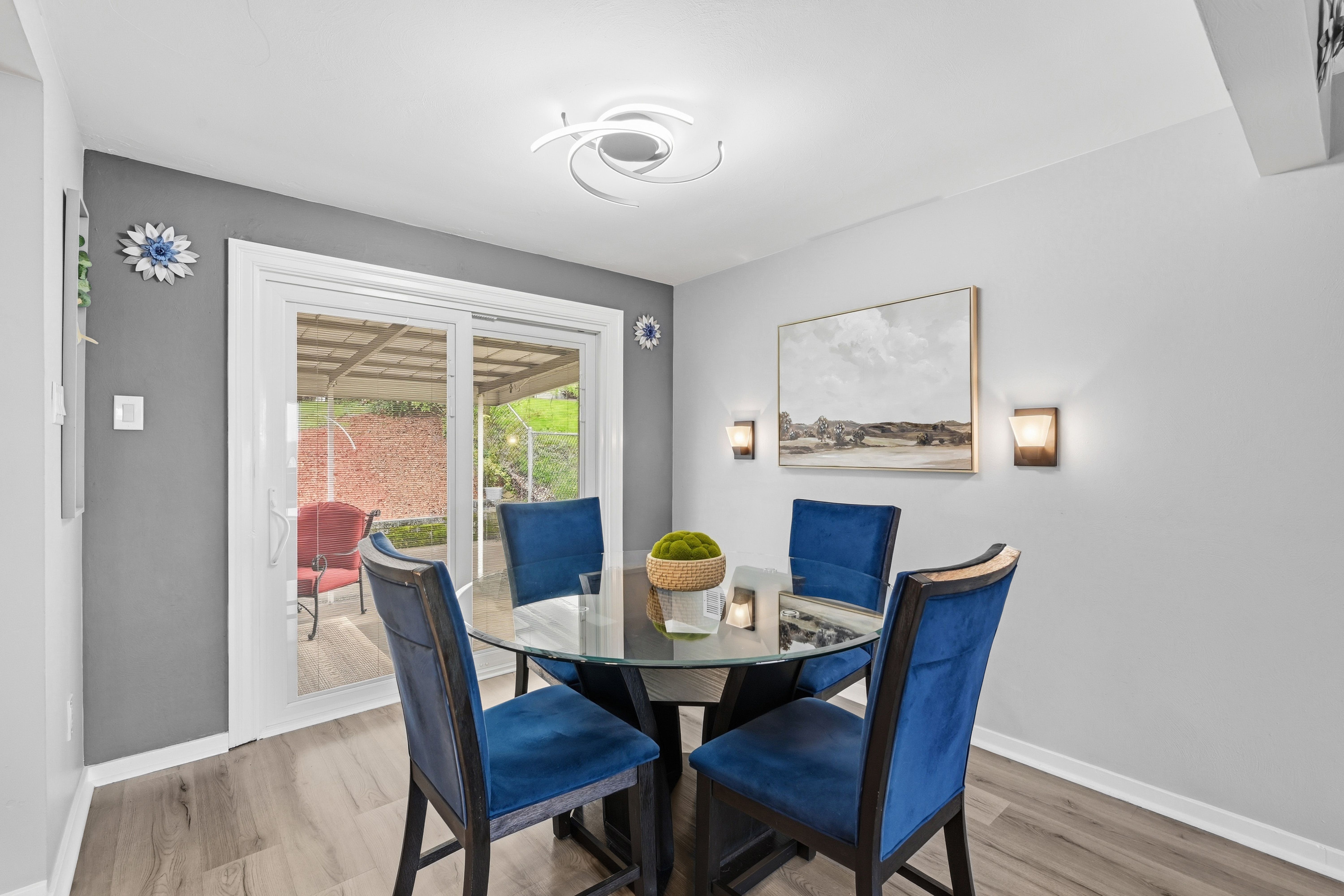  27 Flora Road, Pittsburgh, PA 15227 - 物件實景