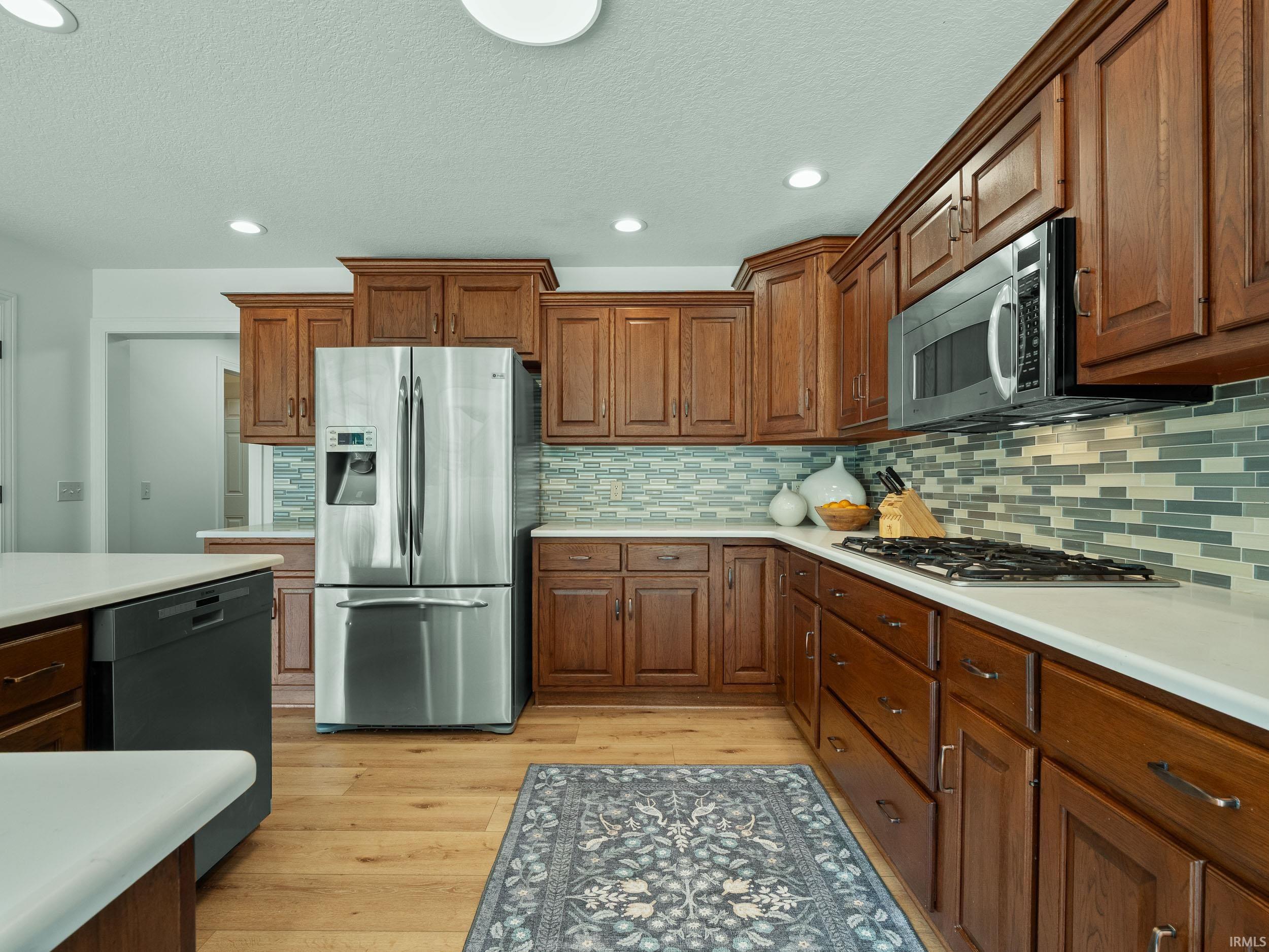 Huntertown, Indiana, 46748, United States, 5 Bedrooms Bedrooms, ,5 BathroomsBathrooms,Residential,For Sale,1982642