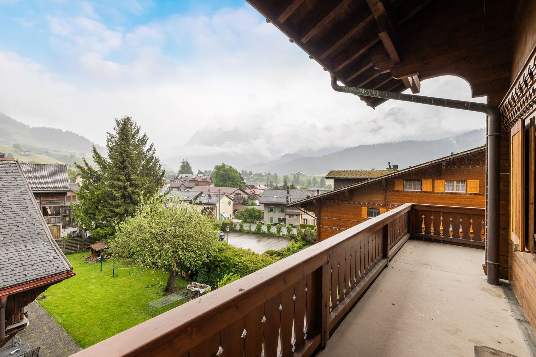 Charming 3-bedroom apartment with mountain views - 物件實景