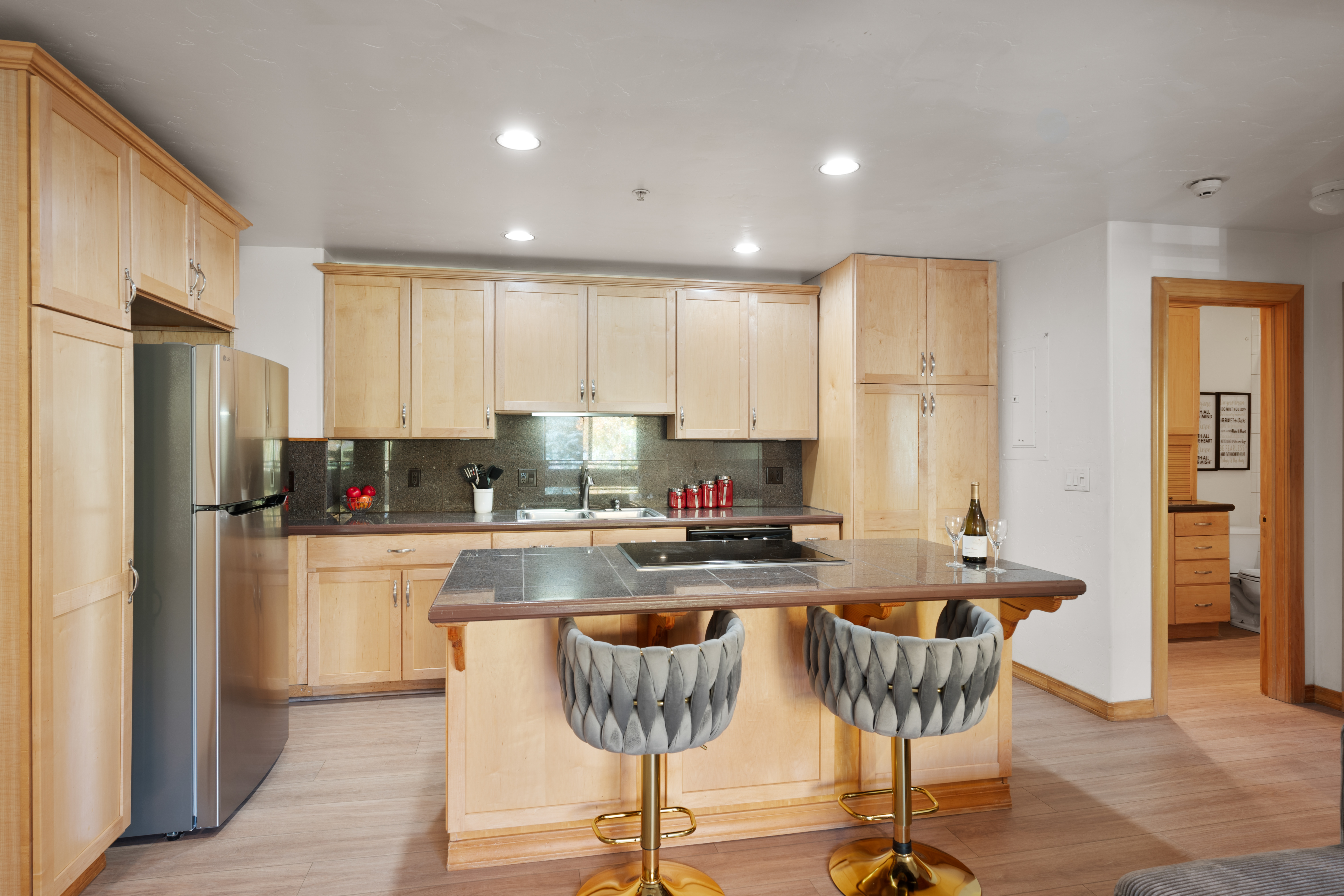  326 Midland Avenue 306, Aspen, CO, 81611 - 物件實景
