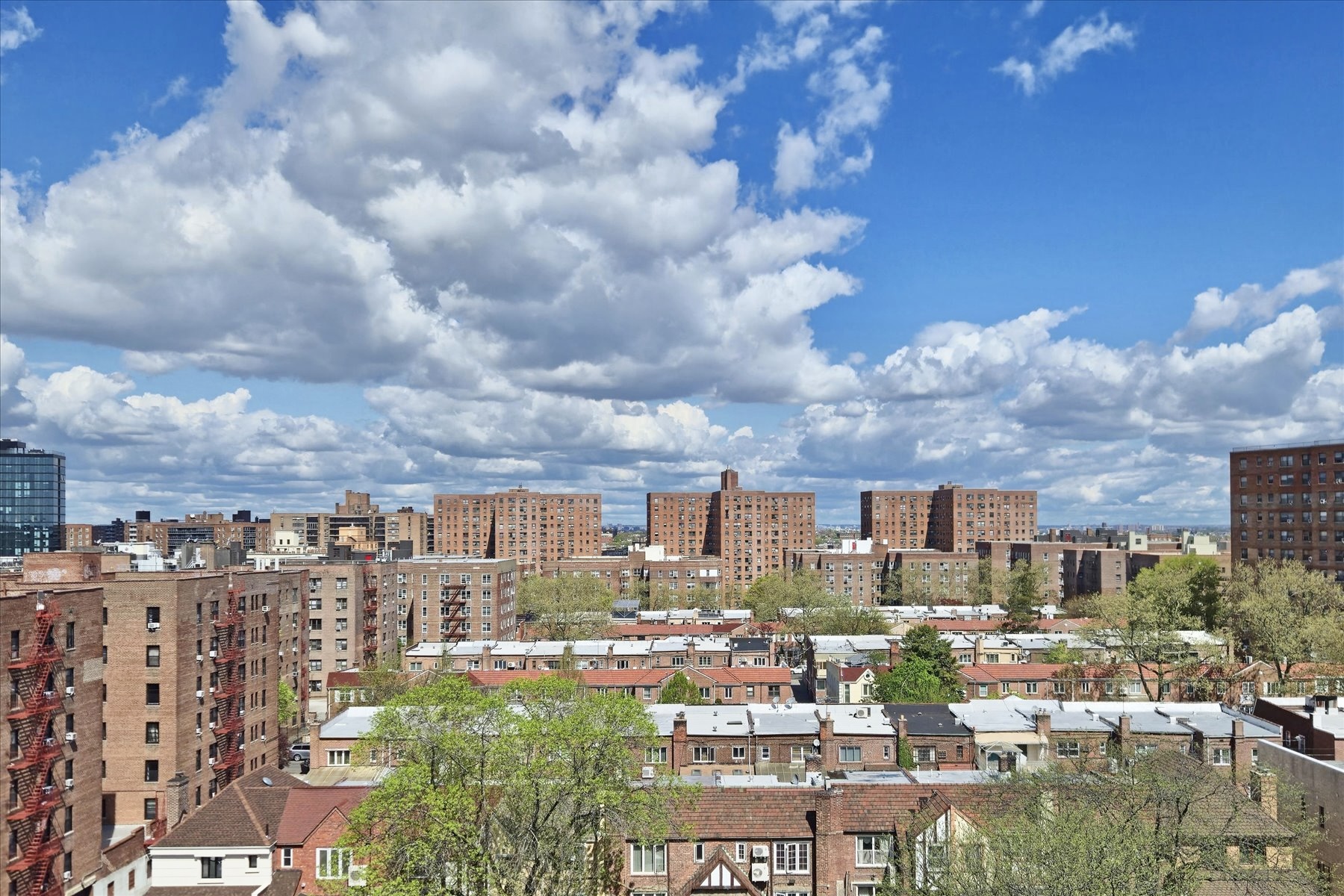  ?ONE OF A KIND PENTHOUSE IN REGO PARK? - 物件實景
