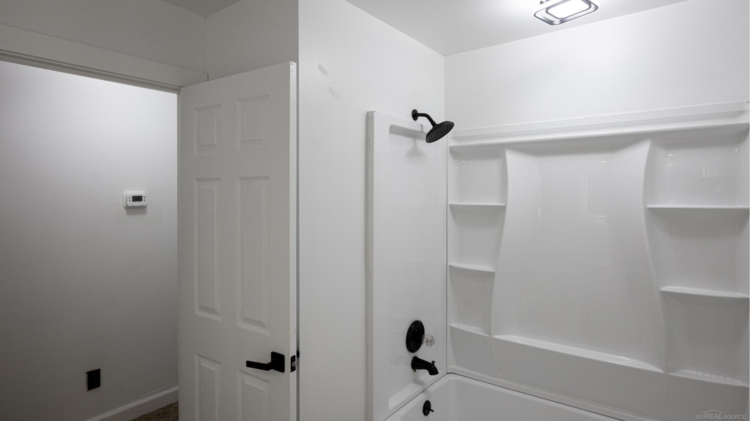 Columbus, Michigan, 48063, United States, 3 Bedrooms Bedrooms, ,3 BathroomsBathrooms,Residential,For Sale,1974296