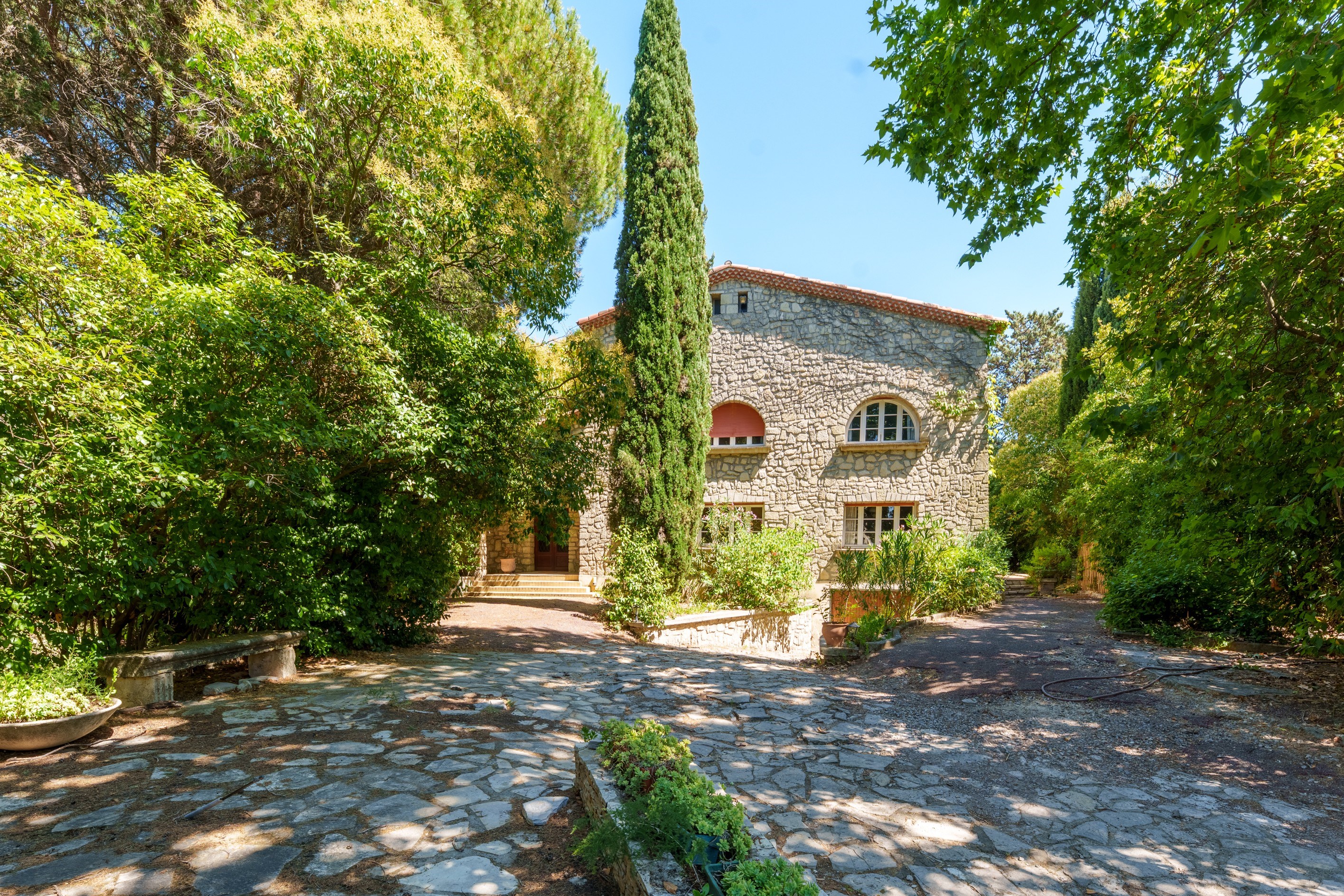  Near Les Arceaux, a 1970s stone gem… - 物件實景