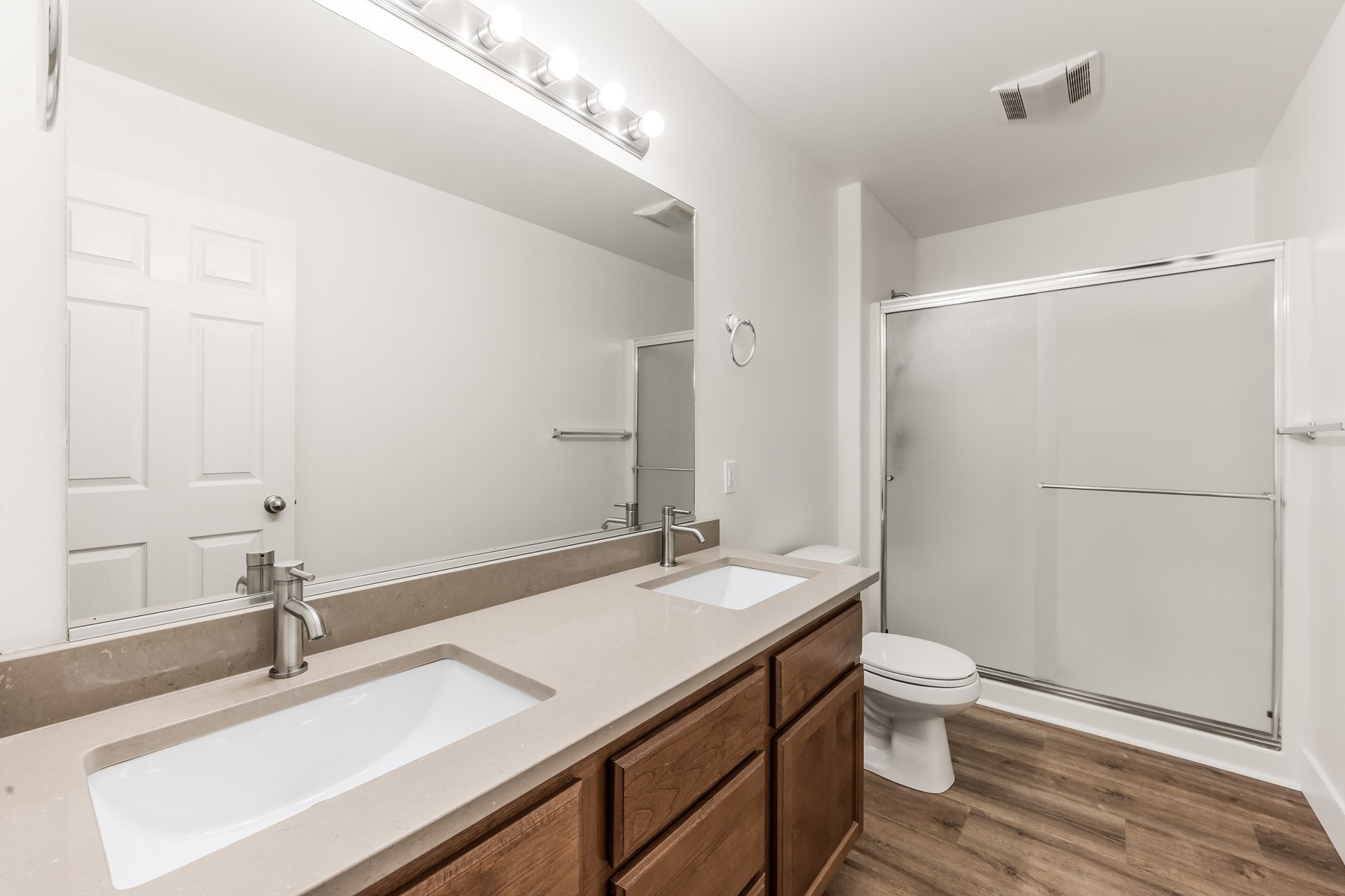  Remodeled and Affordable 3/2 in Fieldstone - 物件實景