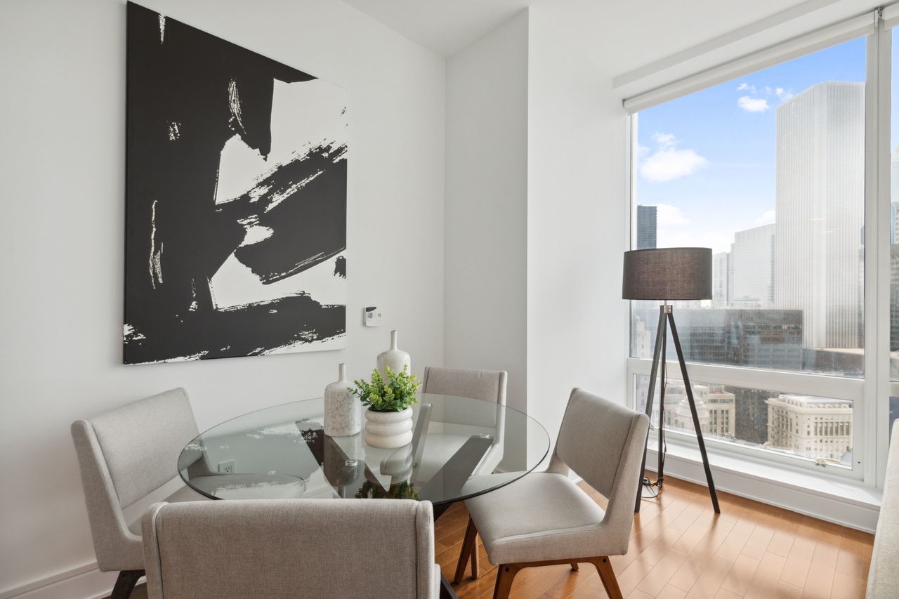 Chicago, Illinois, 60611, United States, 1 Bedroom Bedrooms, ,2 BathroomsBathrooms,Residential,For Sale,1793524