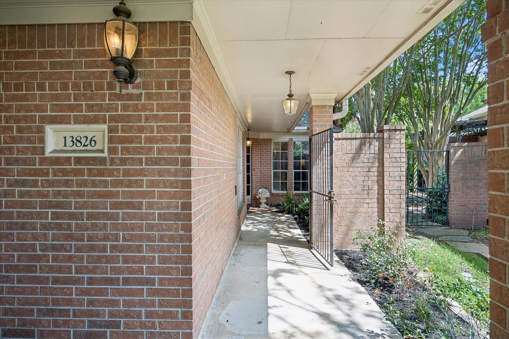  13826 Aspen Cove Drive - 物件實景