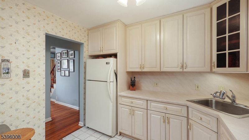 Cranford Twp., New Jersey, 07016, United States, 4 Bedrooms Bedrooms, ,2 BathroomsBathrooms,Residential,For Sale,1989171