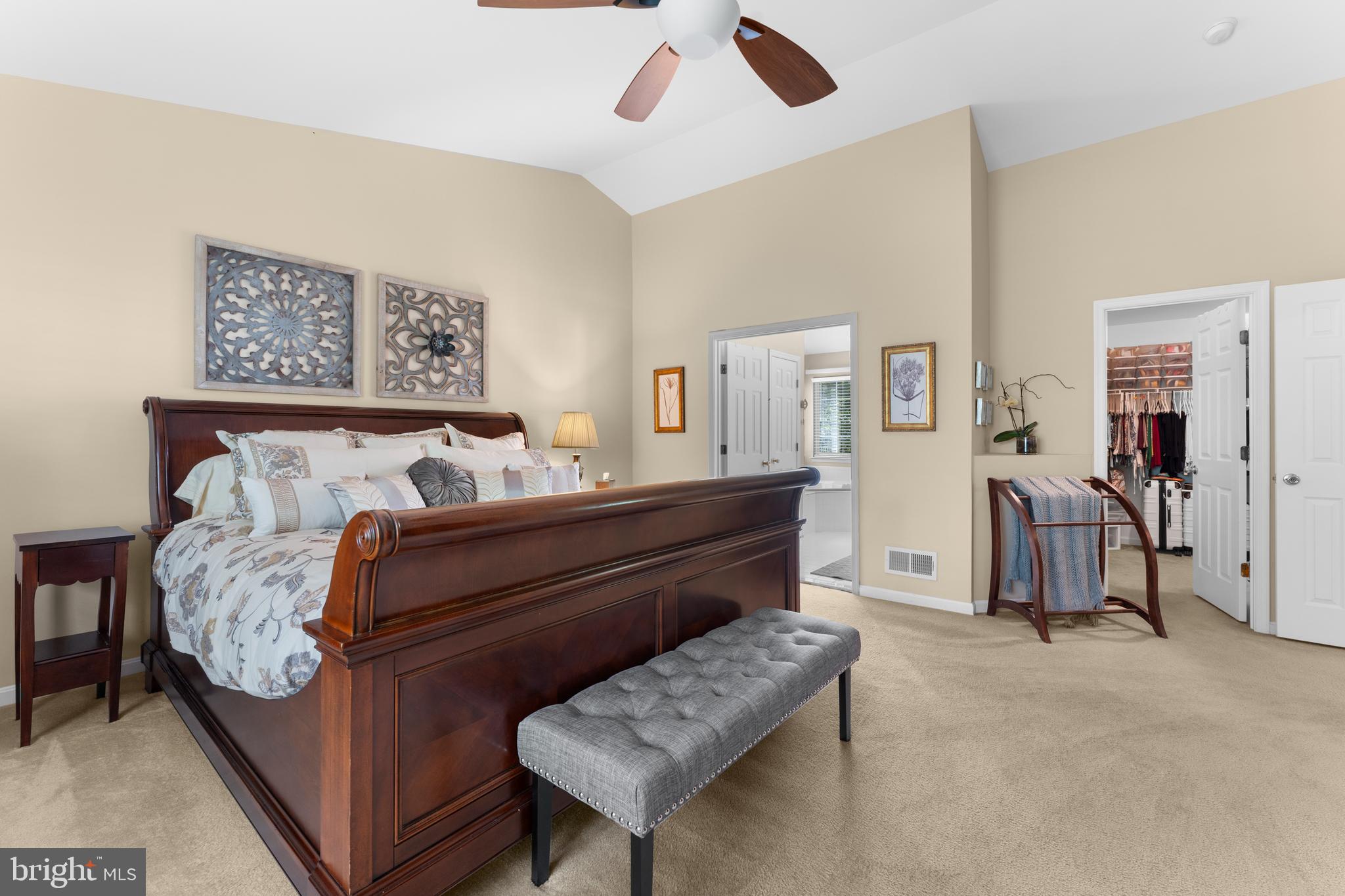 Jeffersonton, Virginia, 22724, United States, 5 Bedrooms Bedrooms, ,4 BathroomsBathrooms,Residential,For Sale,1935978