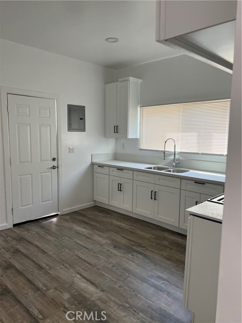 Los Angeles, California, 90011, United States, 4 Bedrooms Bedrooms, ,Residential,For Sale,1981247