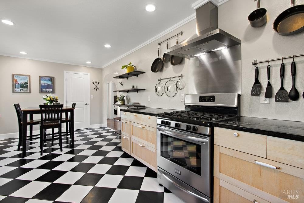 Benicia, California, 94510, United States, 2 Bedrooms Bedrooms, ,1 BathroomBathrooms,Residential,For Sale,1966169