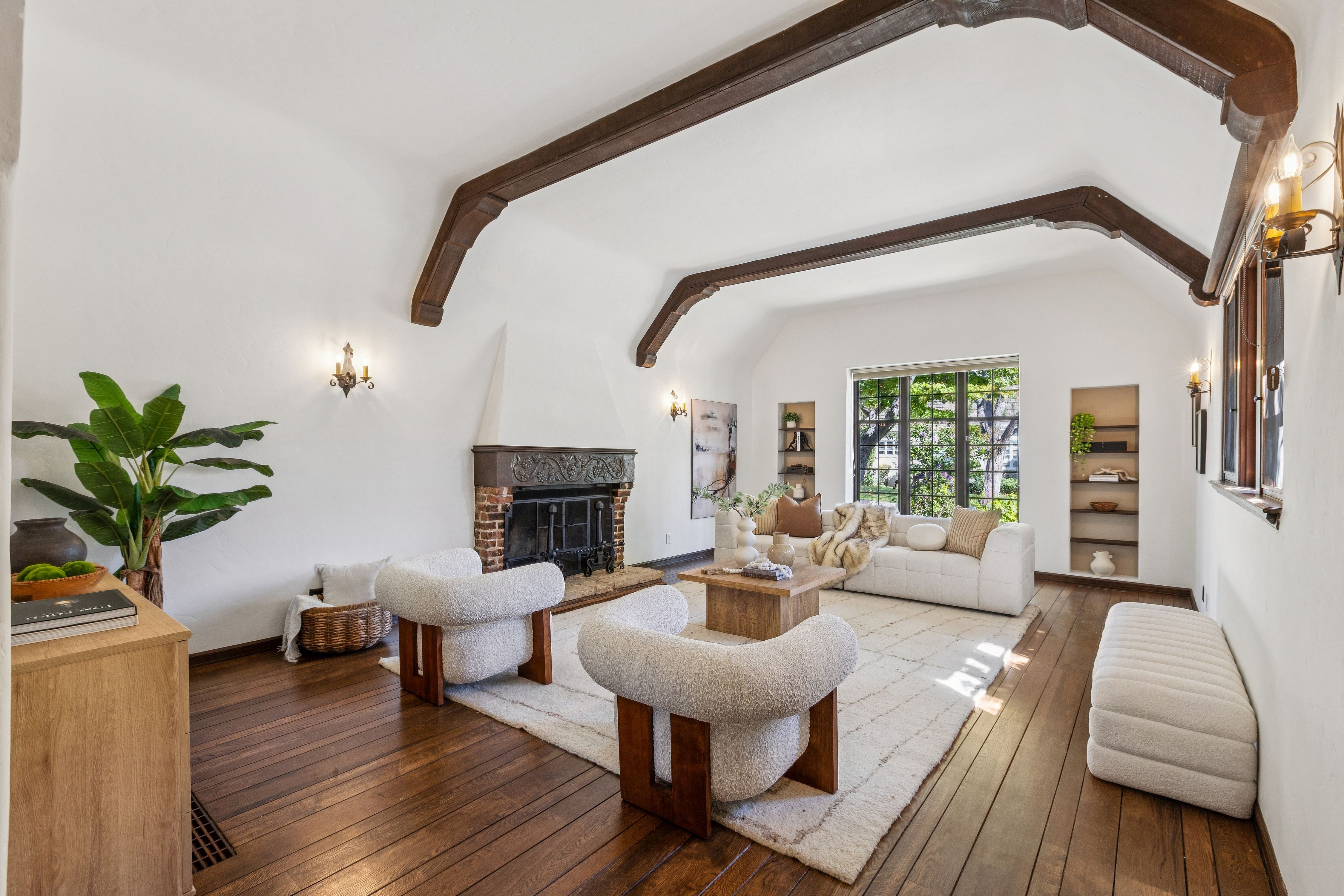  Beautiful Tudor in Santa Clara - 物件實景