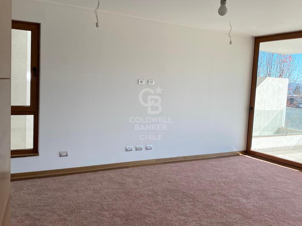 Las Condes, Chile, 4 Bedrooms Bedrooms, ,5 BathroomsBathrooms,Residential,For Sale,1856785