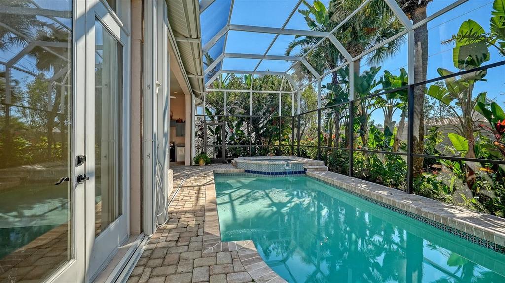 Sarasota, Florida, 34238, United States, 2 Bedrooms Bedrooms, ,2 BathroomsBathrooms,Residential,For Sale,1989499