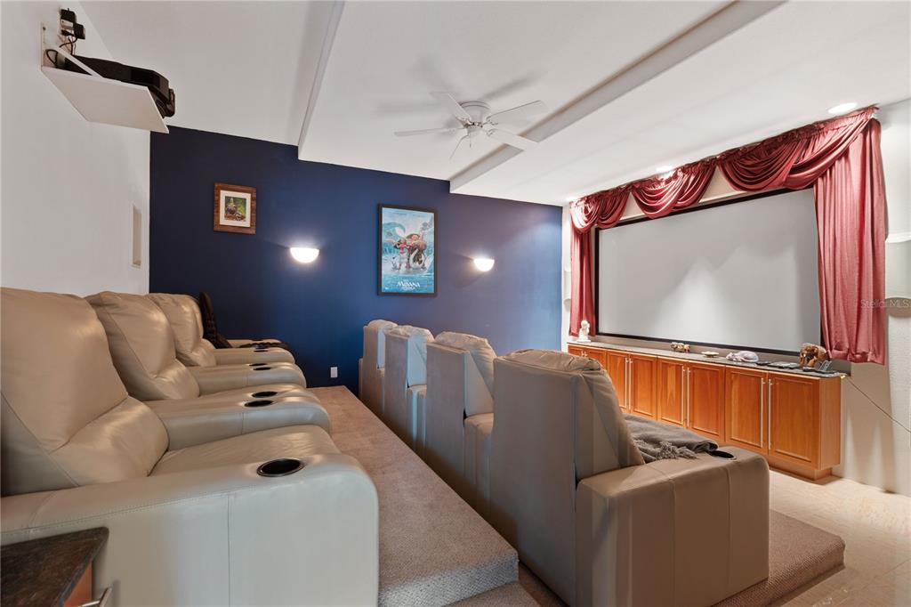Bradenton, Florida, 34210, United States, 4 Bedrooms Bedrooms, ,5 BathroomsBathrooms,Residential,For Sale,1827645