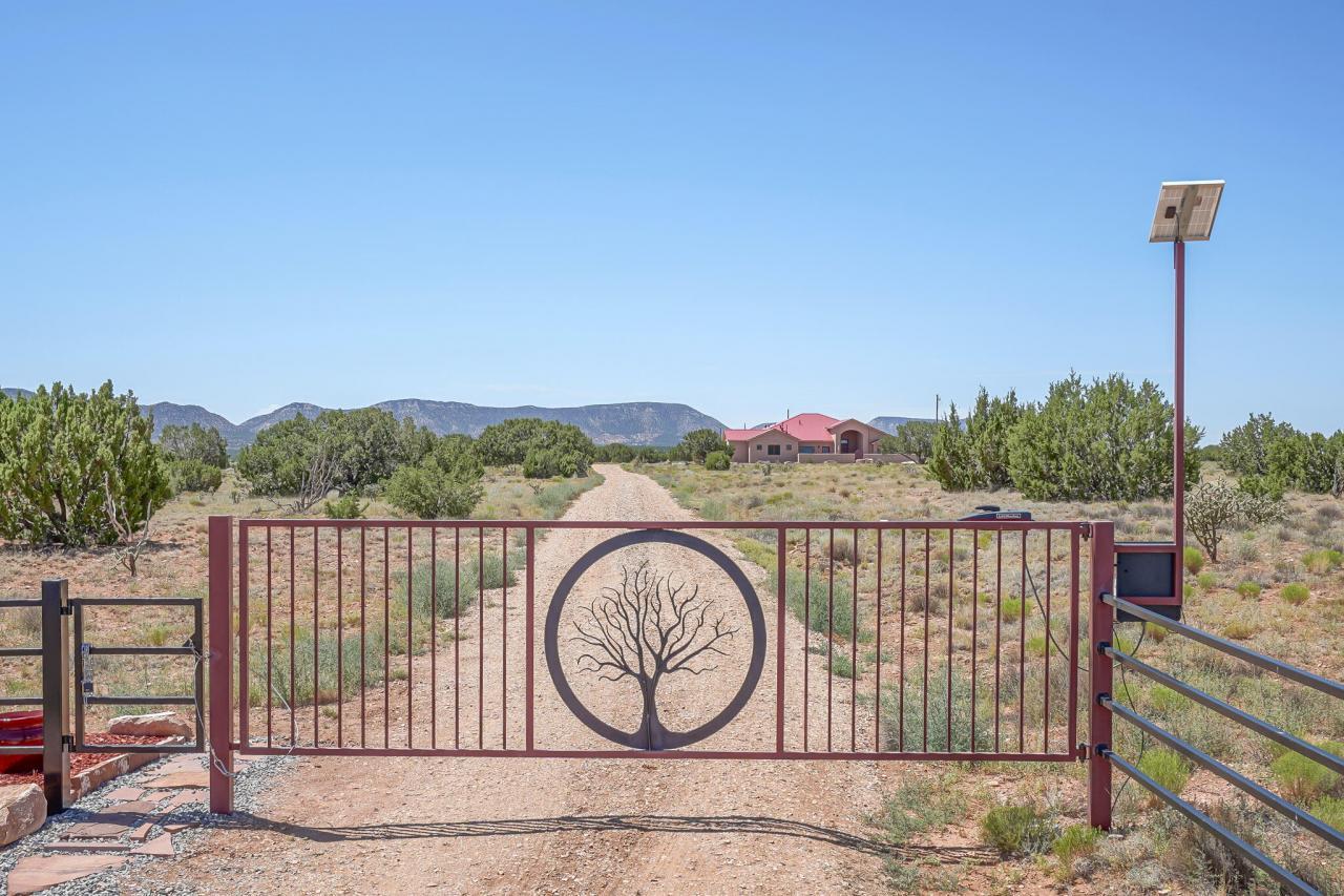 337 Scholle Road, Mountainair, New Mexico, 87036, United States, 3 Bedrooms Bedrooms, ,3 BathroomsBathrooms,Residential,For Sale,337 Scholle Road,1459491
