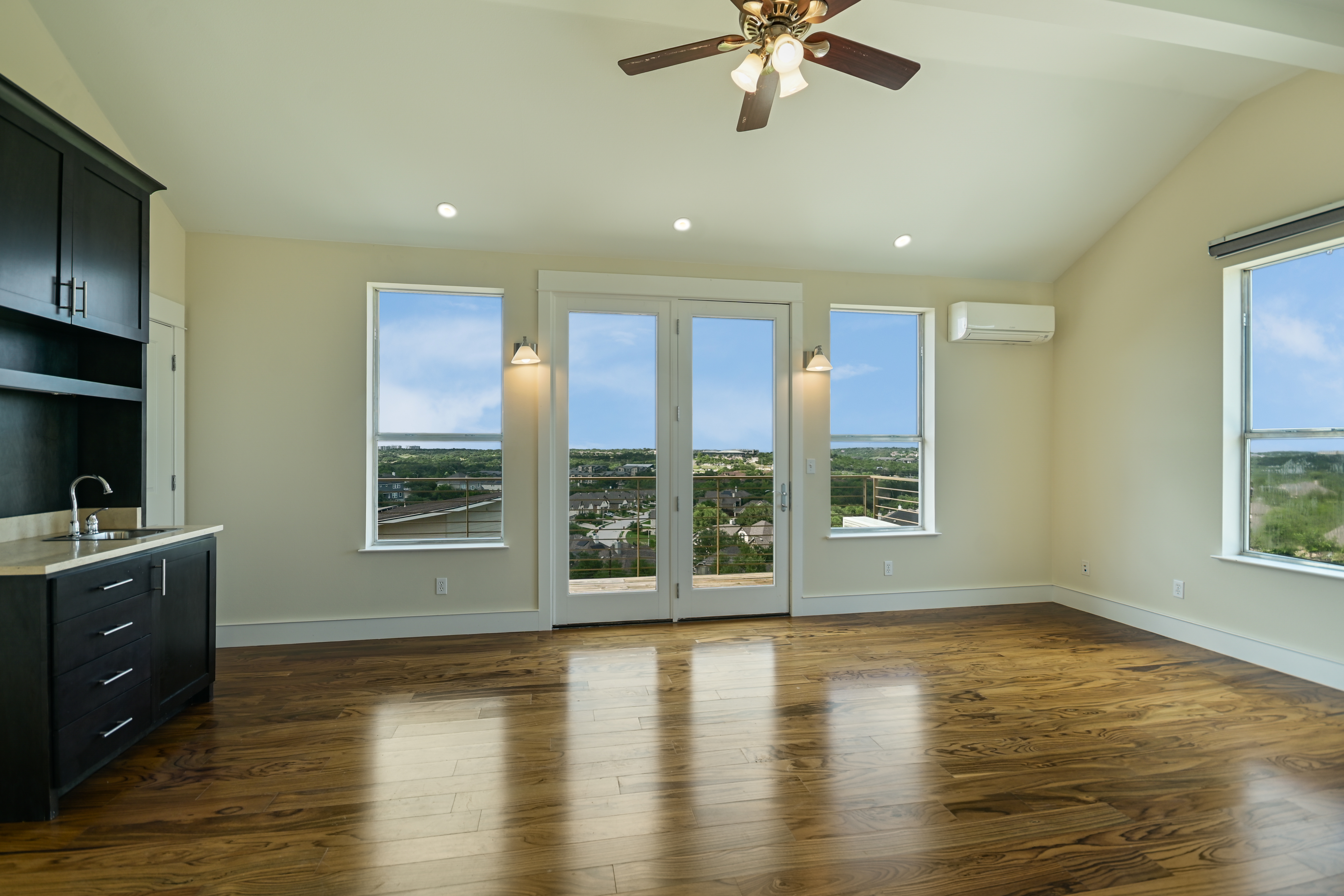  8500 Red Willow Drive Unit A , Austin, TX 78736 - 物件實景