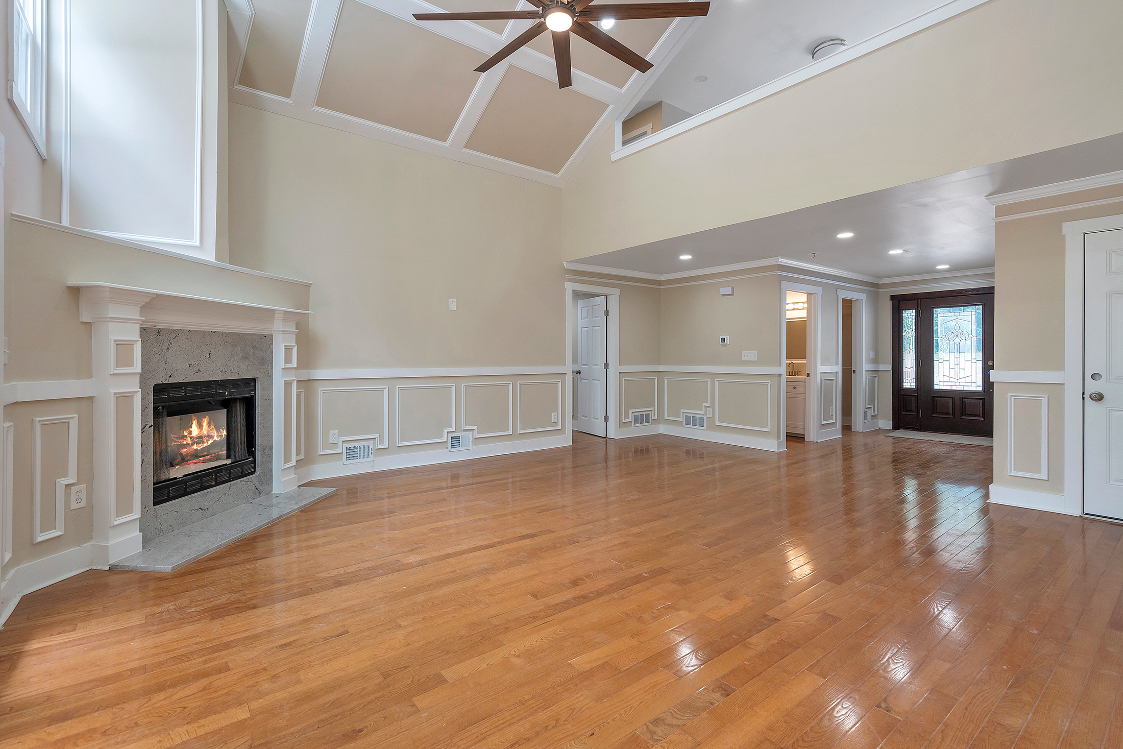  Custom Home on Two Private Acres - 物件實景