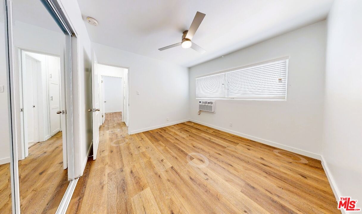 Los Angeles, California, 90066, United States, 4 Bedrooms Bedrooms, ,Residential,For Sale,1705092