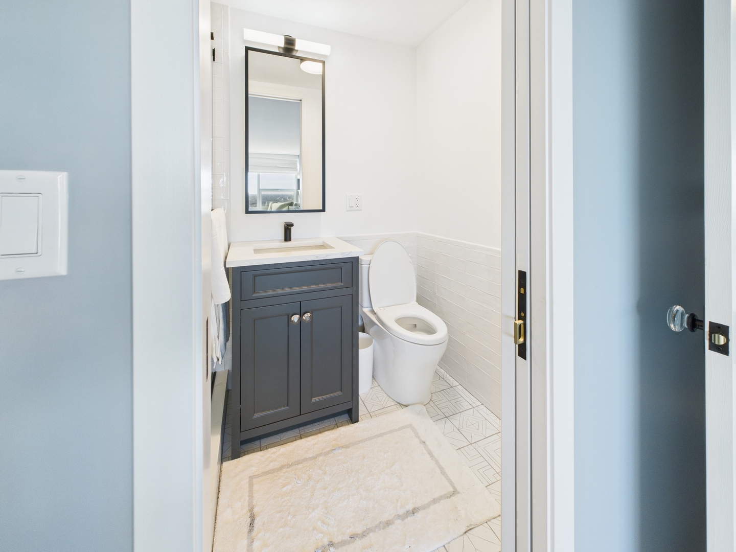 Chicago, Illinois, 60637, United States, 3 Bedrooms Bedrooms, ,3 BathroomsBathrooms,Residential,For Sale,1752427