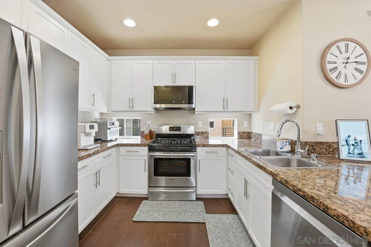 San Diego, California, 92120, United States, 3 Bedrooms Bedrooms, ,3 BathroomsBathrooms,Residential,For Sale,1997272