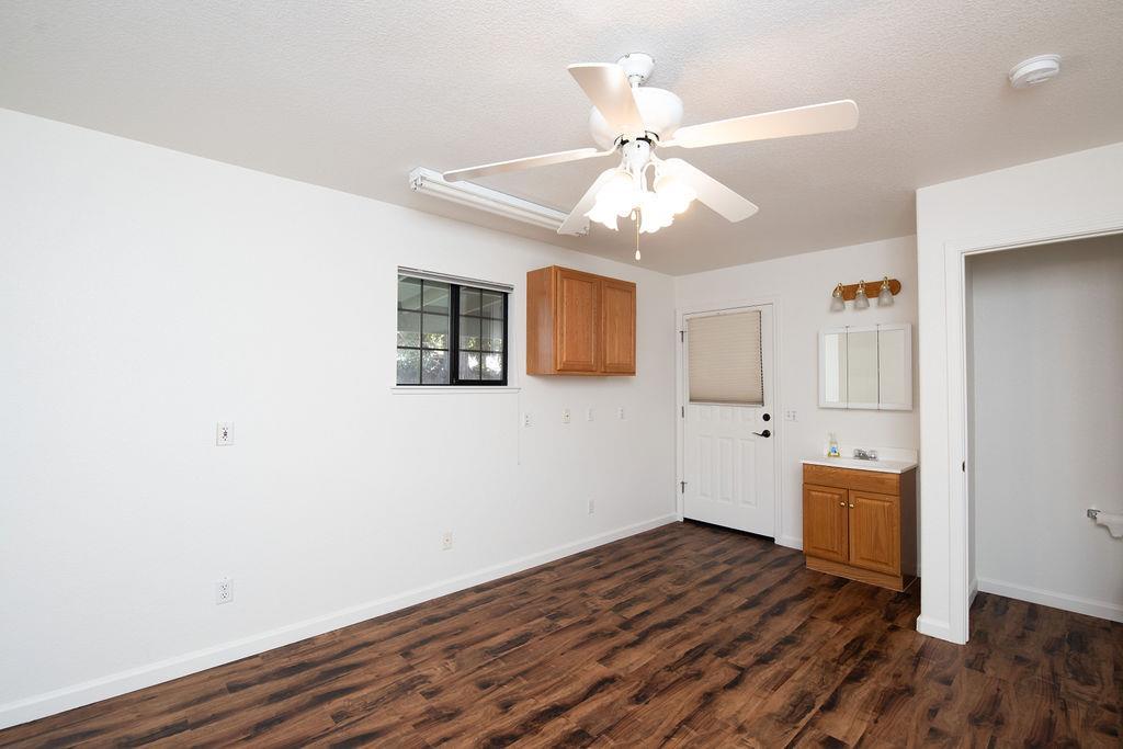 Oakdale, California, 95361, United States, 2 Bedrooms Bedrooms, ,3 BathroomsBathrooms,Residential,For Sale,1978297