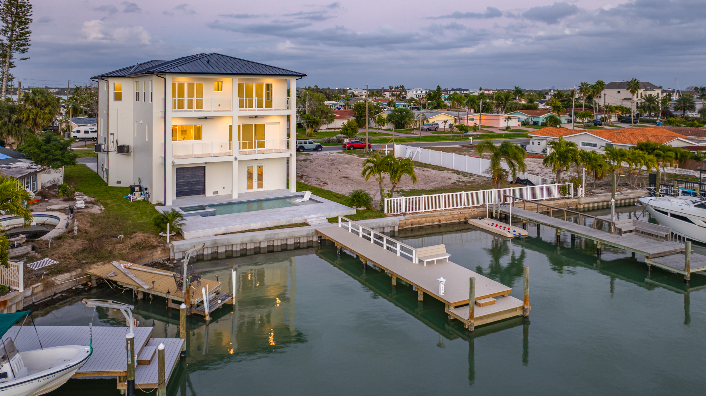 Treasure Island, Florida, 33706, United States, 6 Bedrooms Bedrooms, ,6 BathroomsBathrooms,Residential,For Sale,2032773