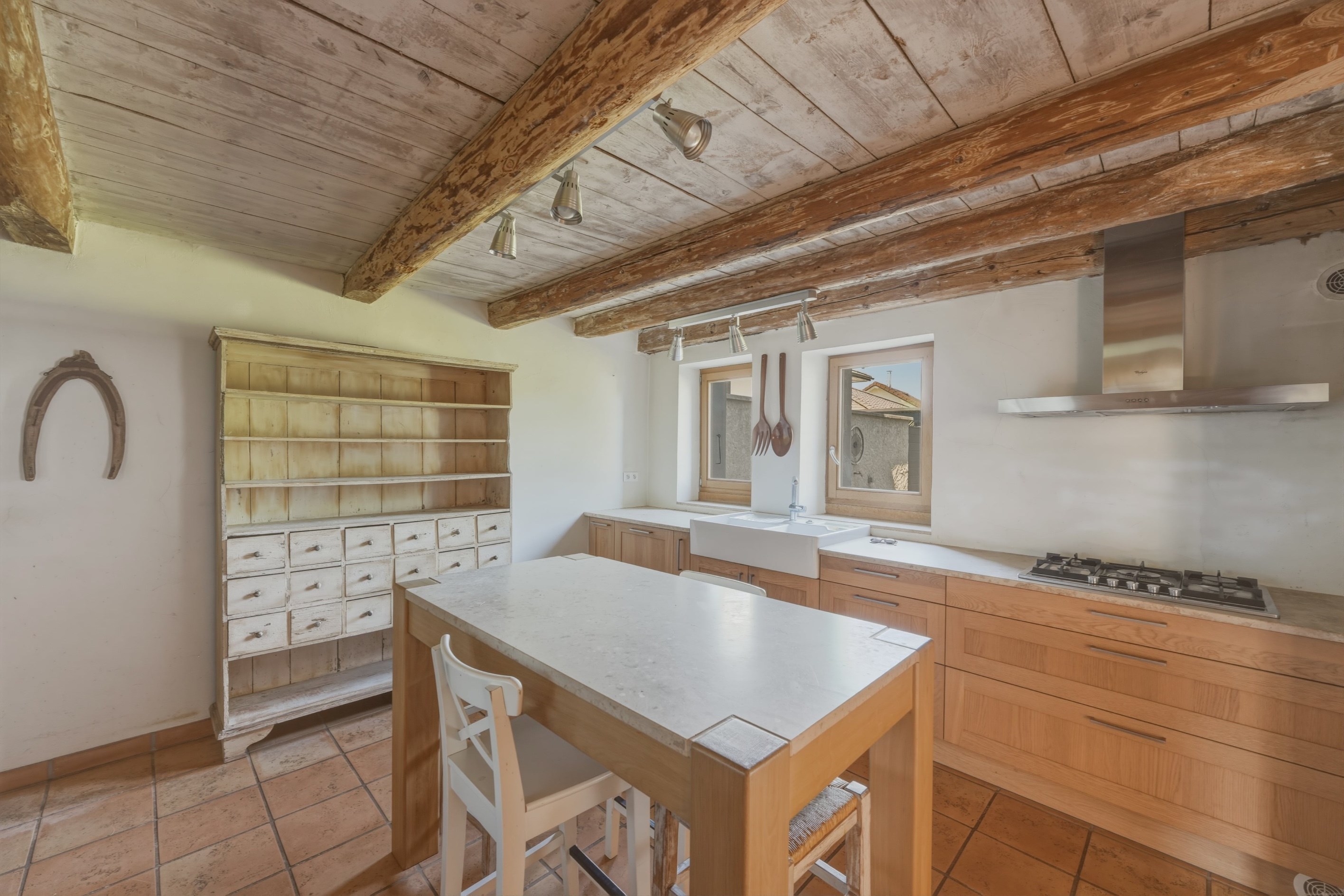  Filly Hamlet – Beautifully Renovated Character Home Between Lake Geneva and the… - 物件實景