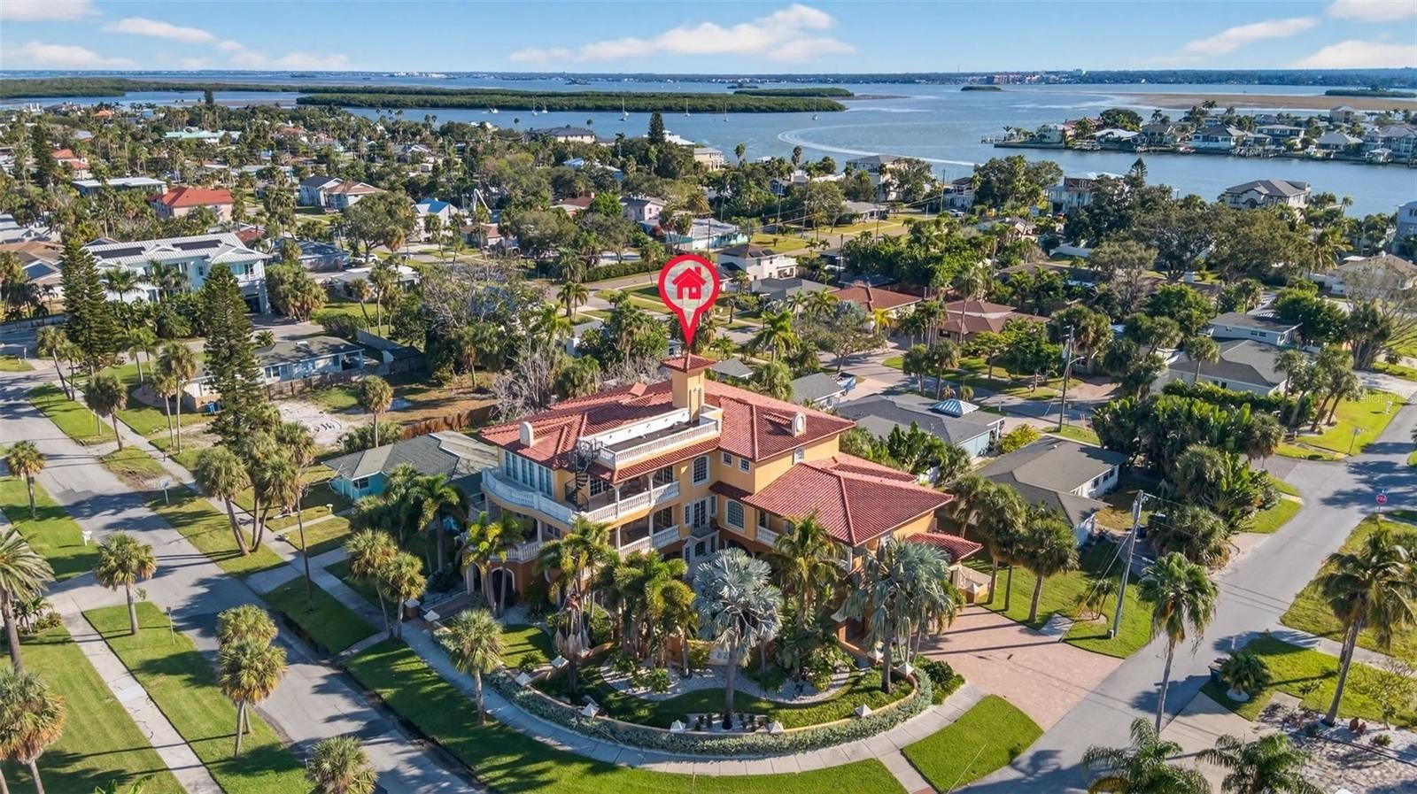 CLEARWATER BEACH, Florida, 33767, United States, 5 Bedrooms Bedrooms, ,6 BathroomsBathrooms,Residential,For Sale,1977061