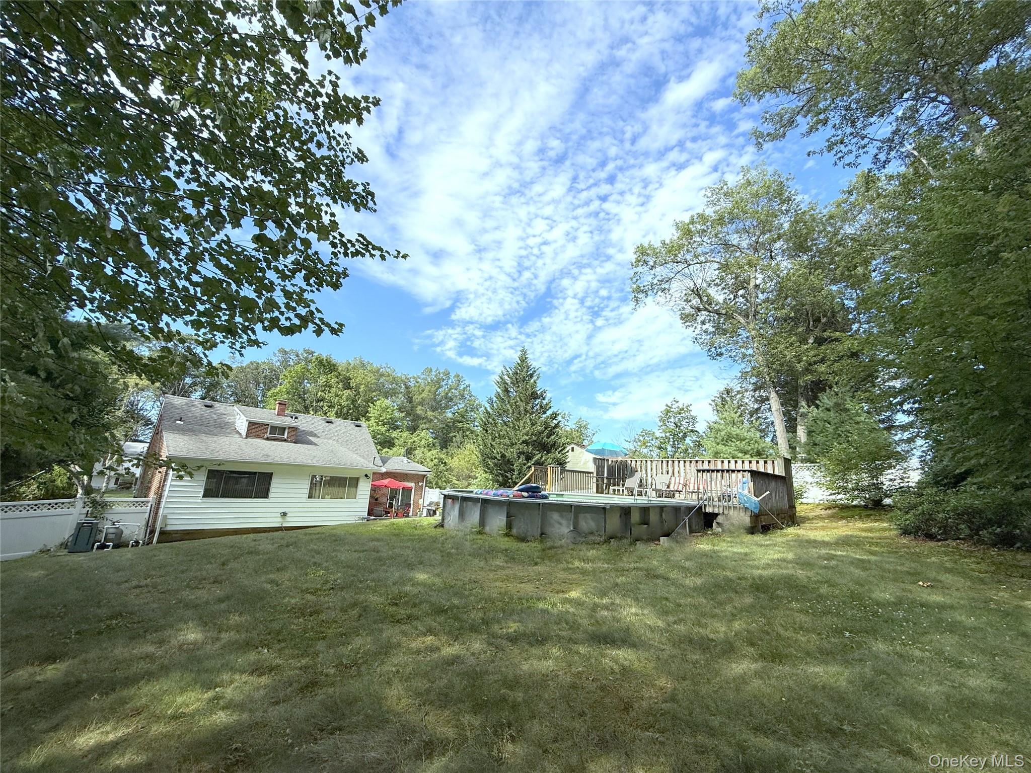New City, New York, 10956, United States, 4 Bedrooms Bedrooms, ,3 BathroomsBathrooms,Residential,For Sale,1896333