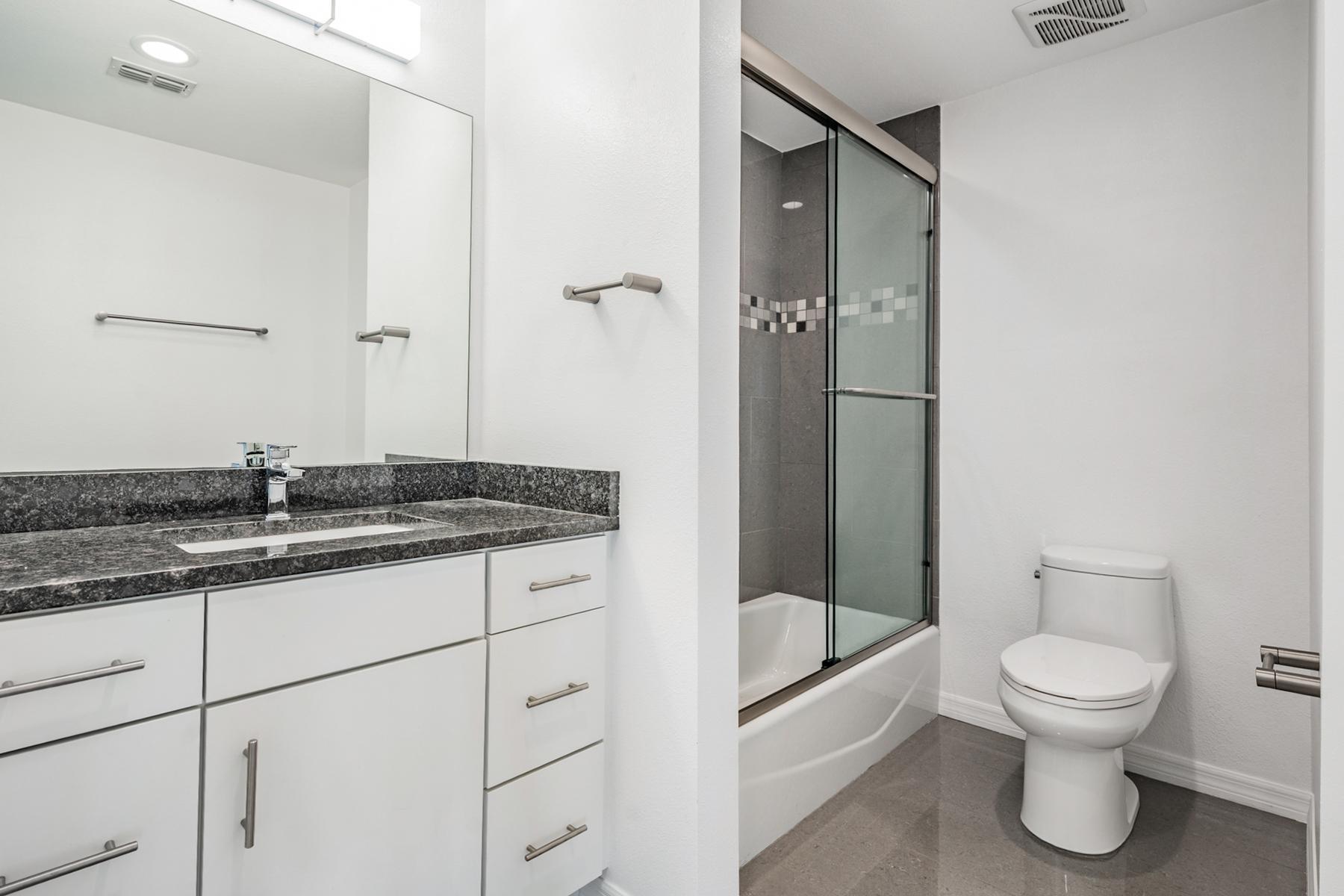 Tarpon Springs, Florida, 34689, United States, 4 Bedrooms Bedrooms, ,4 BathroomsBathrooms,Residential,For Sale,1863560