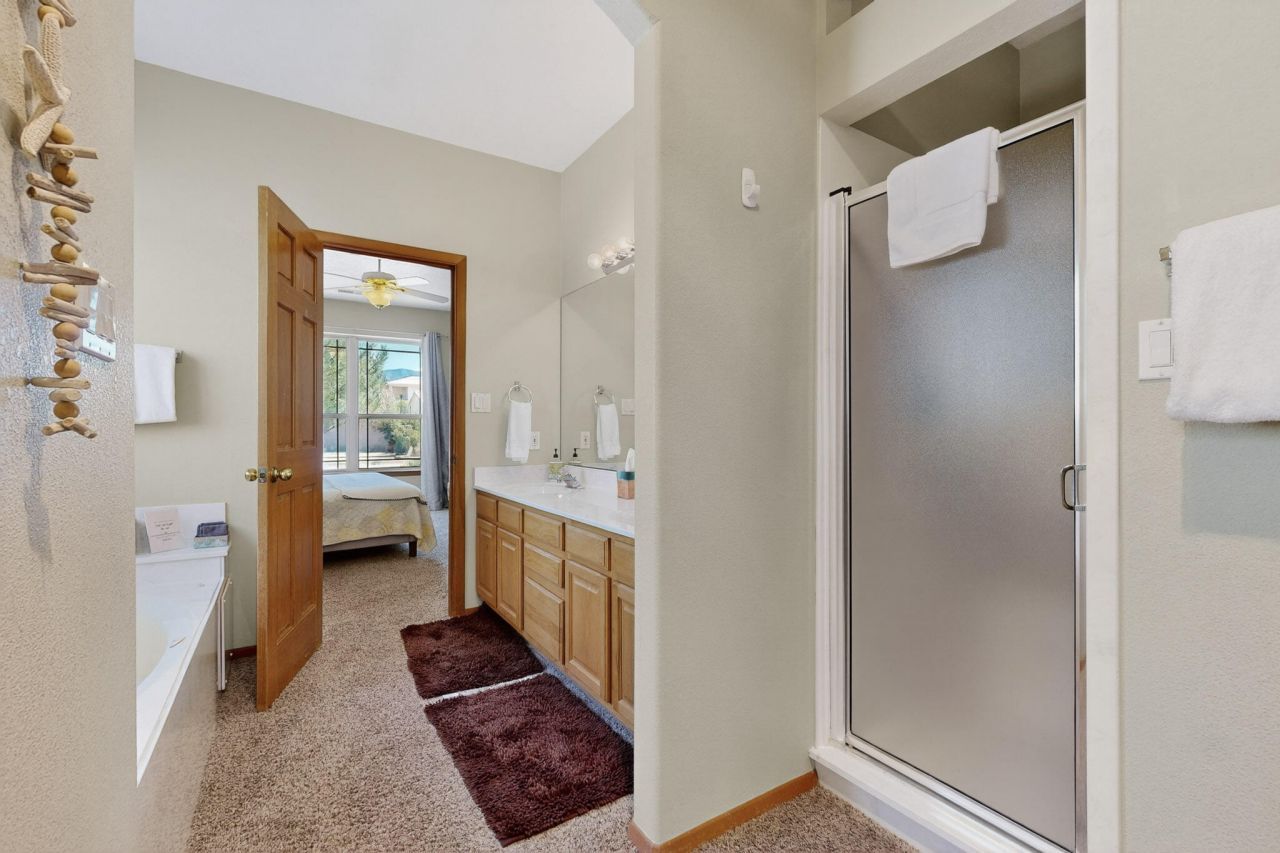 Albuquerque, New Mexico, 87122, United States, 4 Bedrooms Bedrooms, ,3 BathroomsBathrooms,Residential,For Sale,1964200