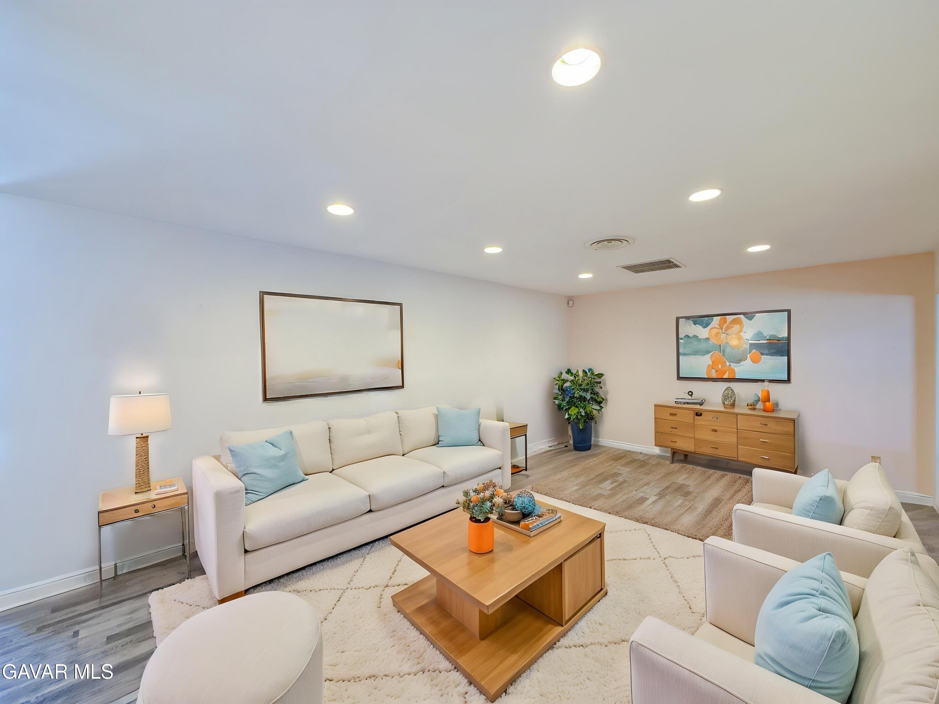Palmdale, California, 93550, United States, 4 Bedrooms Bedrooms, ,2 BathroomsBathrooms,Residential,For Sale,2028325