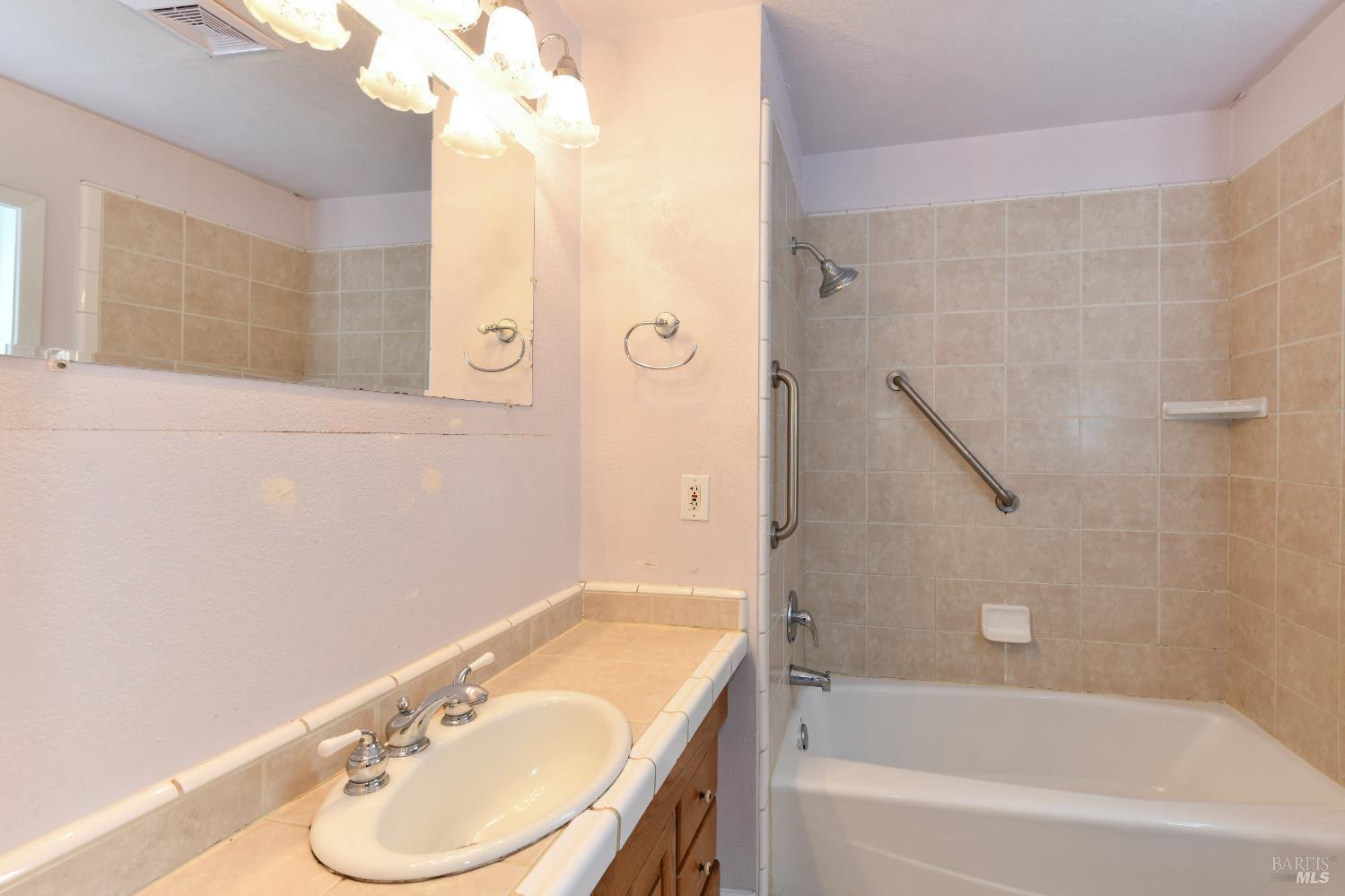 Napa, California, 94558, United States, 3 Bedrooms Bedrooms, ,1 BathroomBathrooms,Residential,For Sale,1988098