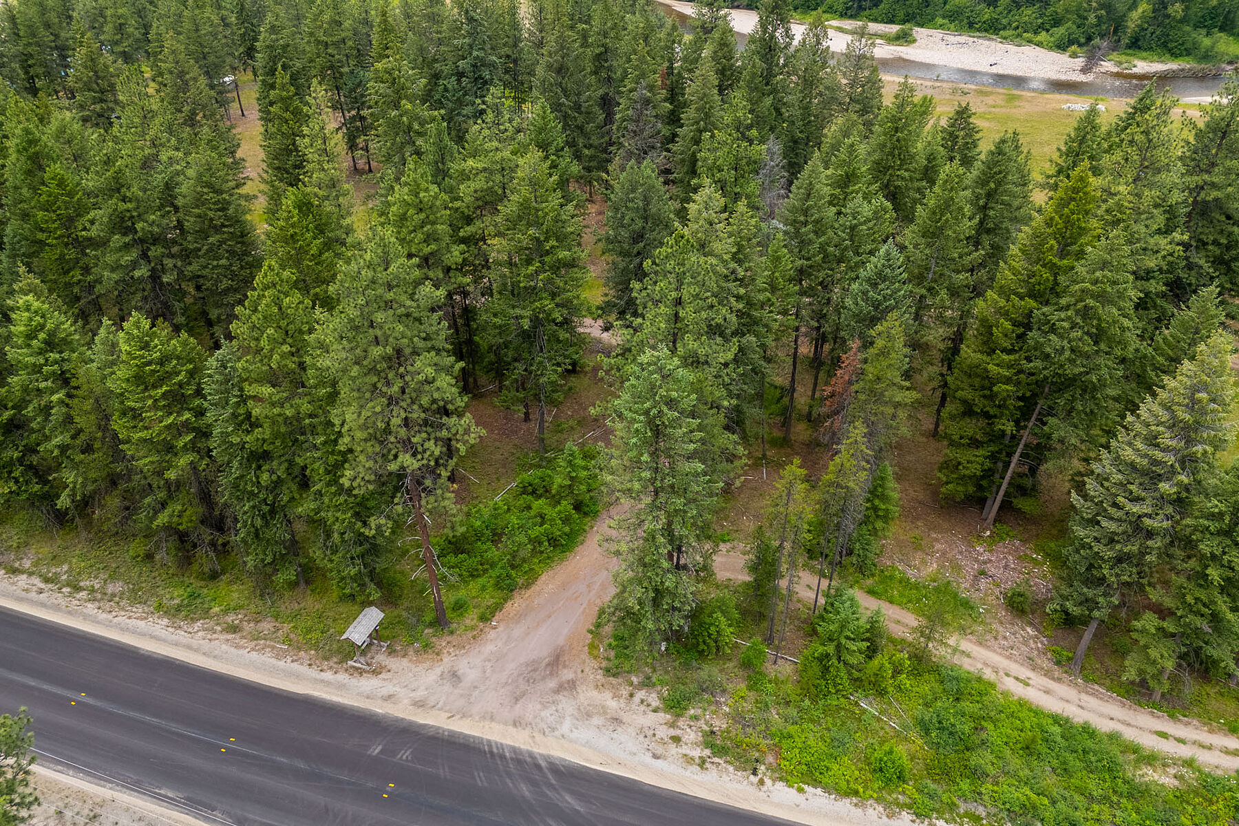  Kettle River Acreage - 物件實景