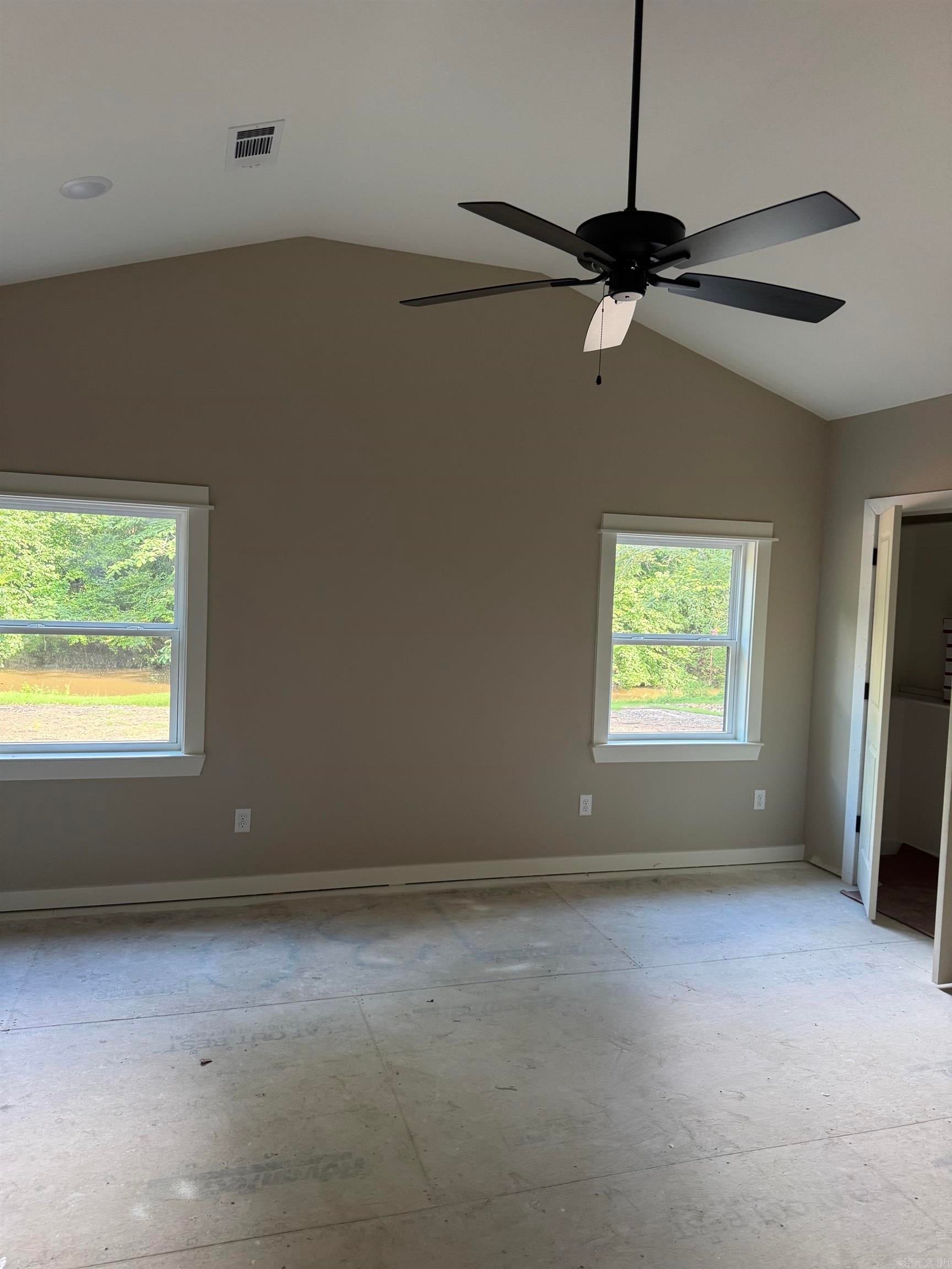 Hot Springs, Arkansas, 71913, United States, 3 Bedrooms Bedrooms, ,2 BathroomsBathrooms,Residential,For Sale,2048958