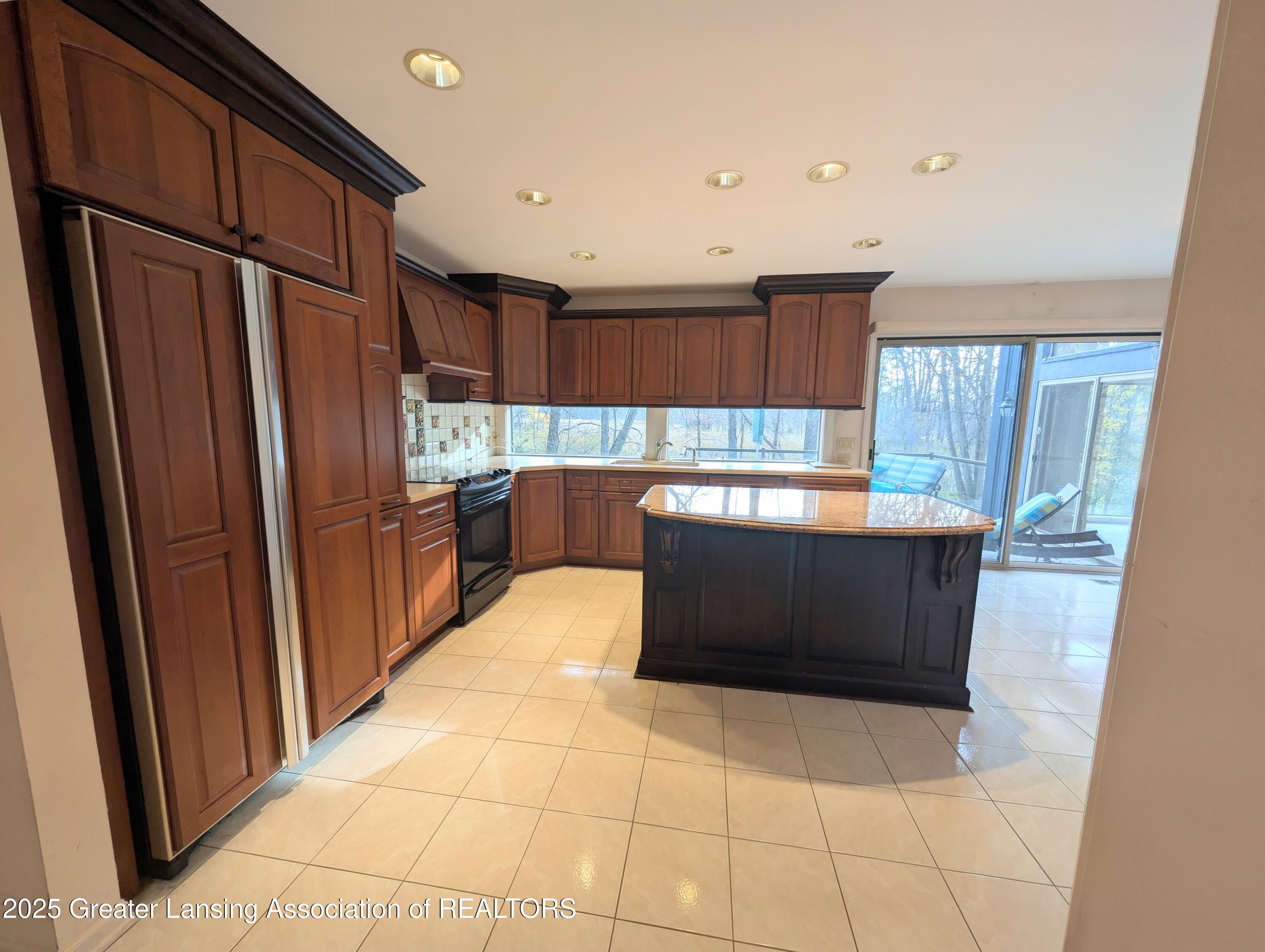 Haslett, Michigan, 48840, United States, 4 Bedrooms Bedrooms, ,4 BathroomsBathrooms,Residential,For Sale,1988994