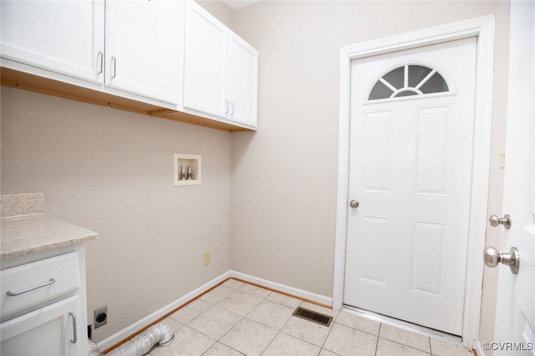 Farmville, Virginia, 23901, United States, 4 Bedrooms Bedrooms, ,5 BathroomsBathrooms,Residential,For Sale,1916348