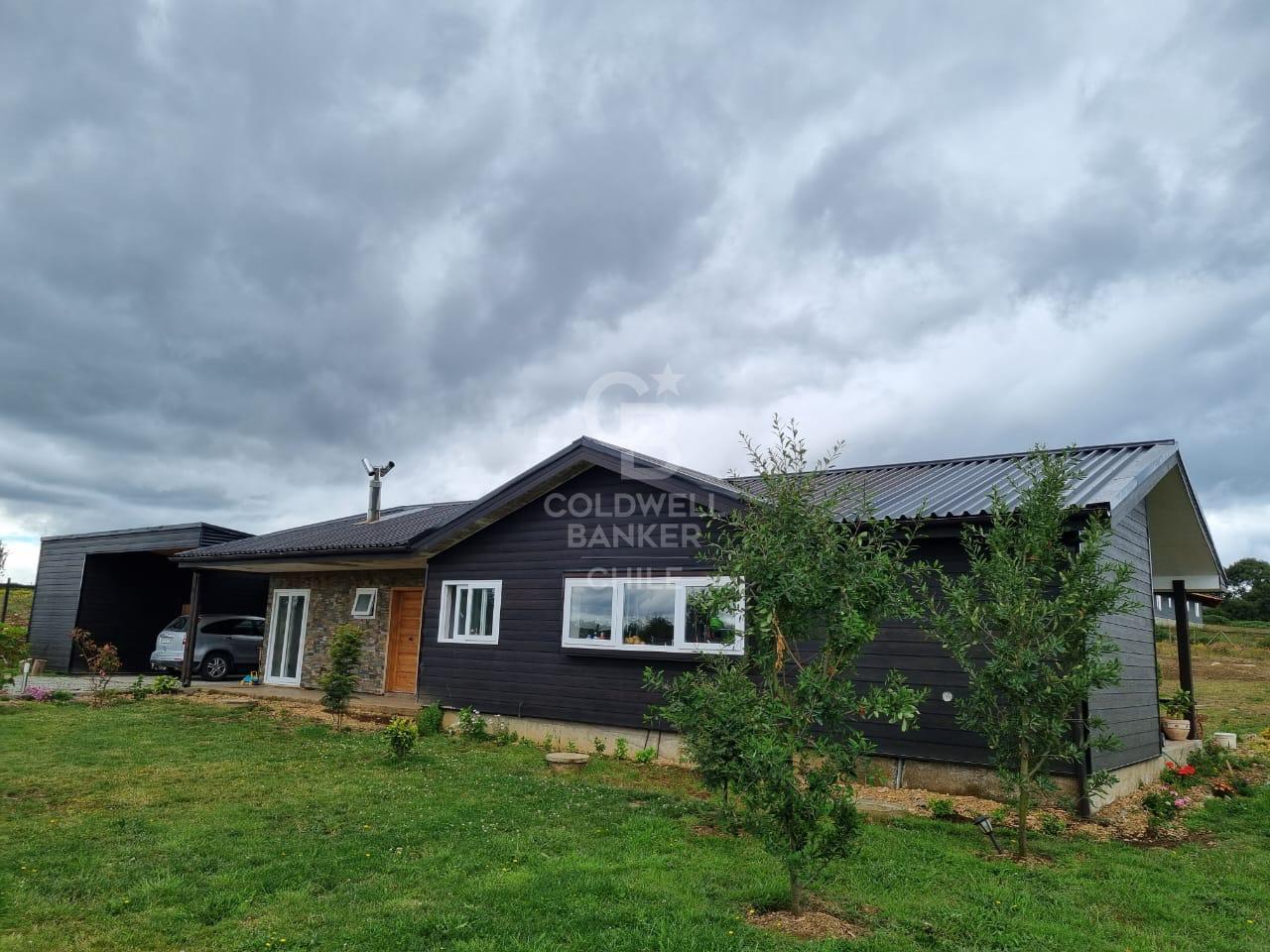 Puerto Varas, Chile, 4 Bedrooms Bedrooms, ,3 BathroomsBathrooms,Residential,For Sale,1985032