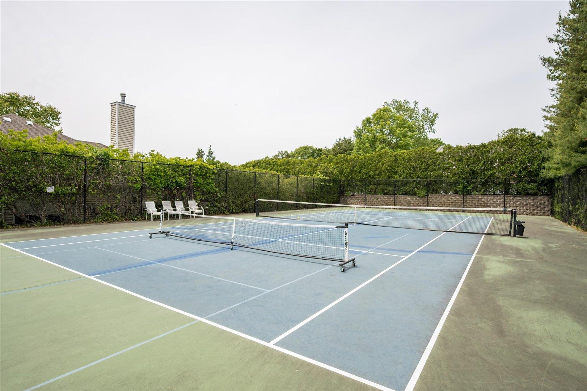 Kings Park, New York, 11754, United States, 3 Bedrooms Bedrooms, ,3 BathroomsBathrooms,Residential,For Sale,1827853