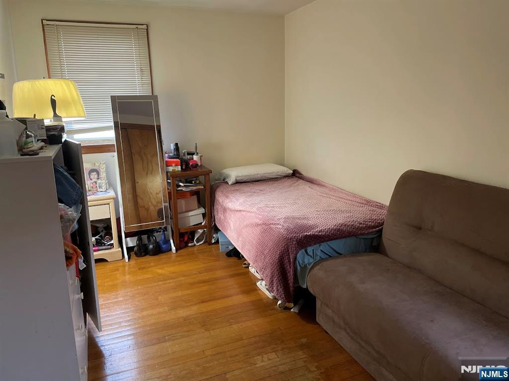 Kearny, New Jersey, 07032, United States, 3 Bedrooms Bedrooms, ,2 BathroomsBathrooms,Residential,For Sale,1852357