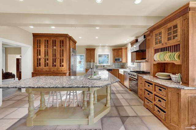 Holladay, Utah, 84117, United States, 5 Bedrooms Bedrooms, ,3 BathroomsBathrooms,Residential,For Sale,2005362