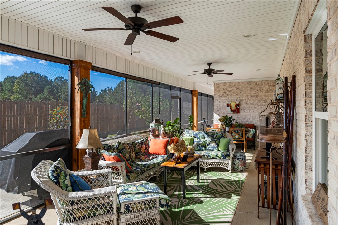 Opelika, Alabama, 36801, United States, 4 Bedrooms Bedrooms, ,3 BathroomsBathrooms,Residential,For Sale,1987548