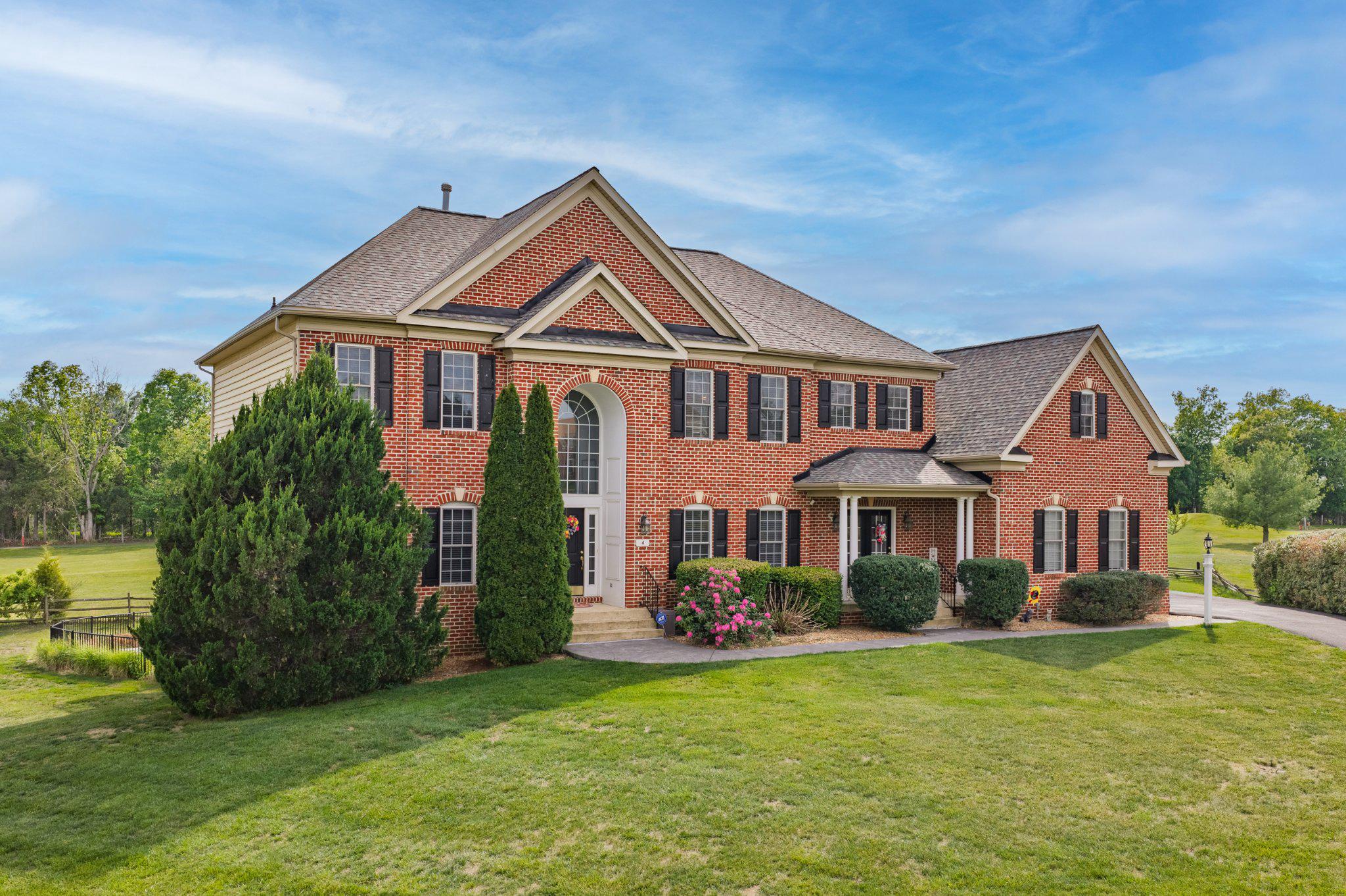 Middletown, Virginia, 22645, United States, 6 Bedrooms Bedrooms, ,6 BathroomsBathrooms,Residential,For Sale,2044764