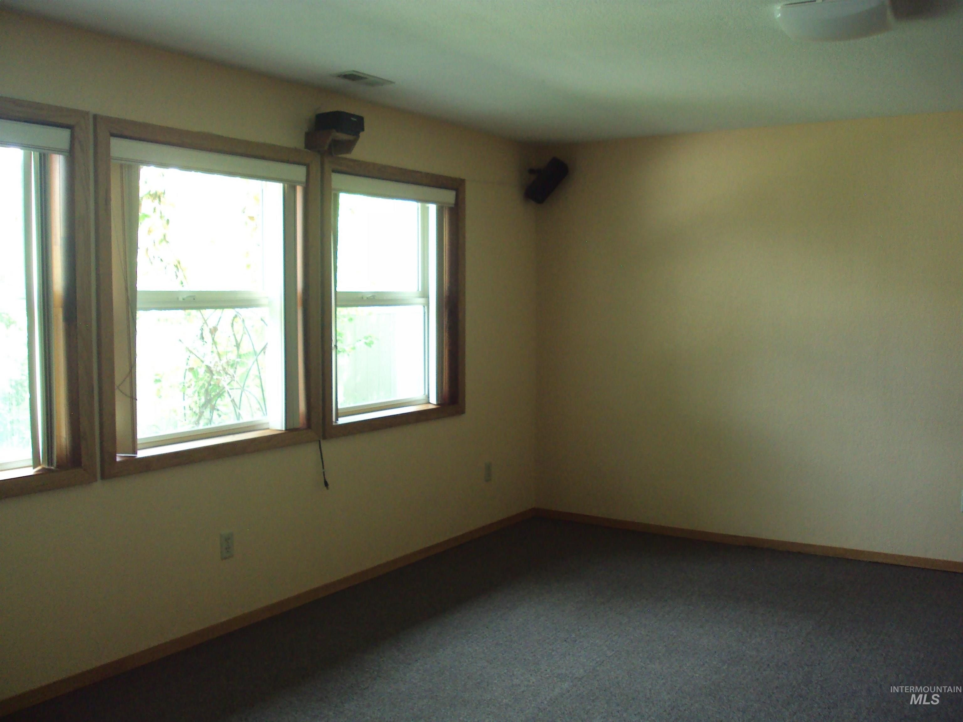 Lewiston, Idaho, 83501, United States, 5 Bedrooms Bedrooms, ,4 BathroomsBathrooms,Residential,For Sale,1905488