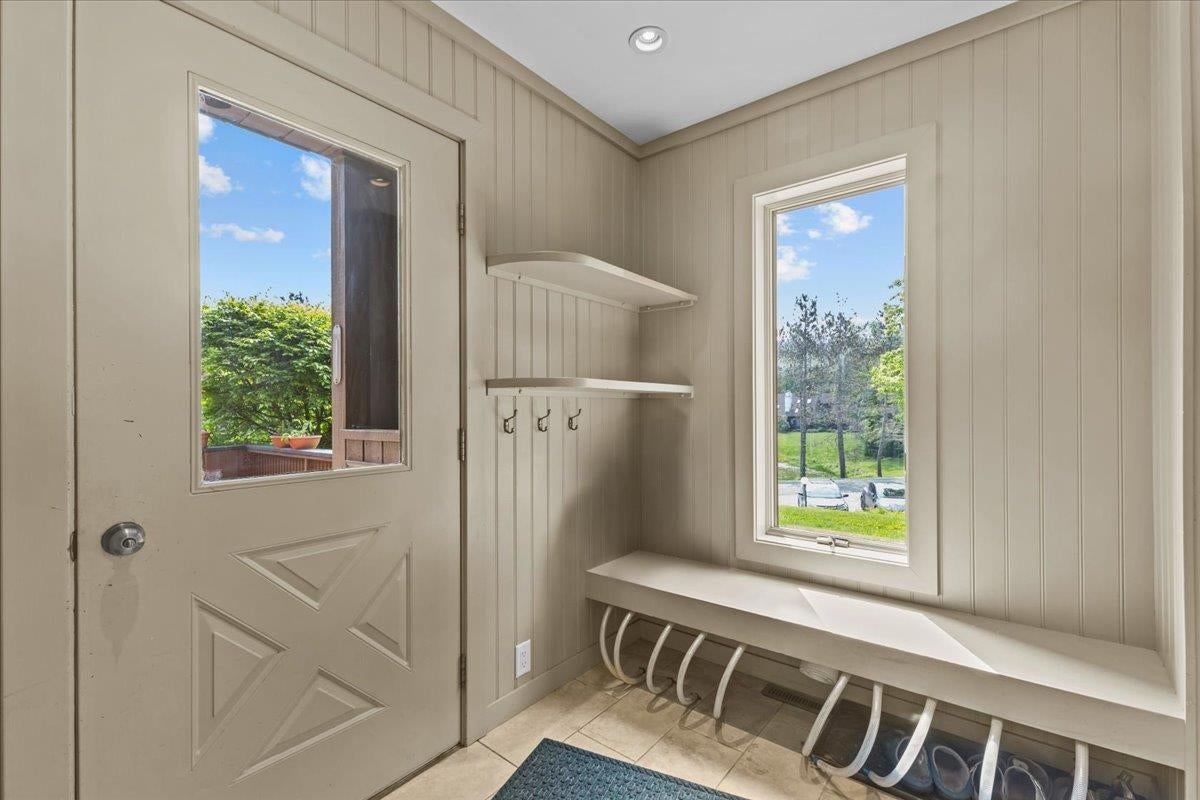 Stowe, Vermont, 05672, United States, 4 Bedrooms Bedrooms, ,3 BathroomsBathrooms,Residential,For Sale,1867745
