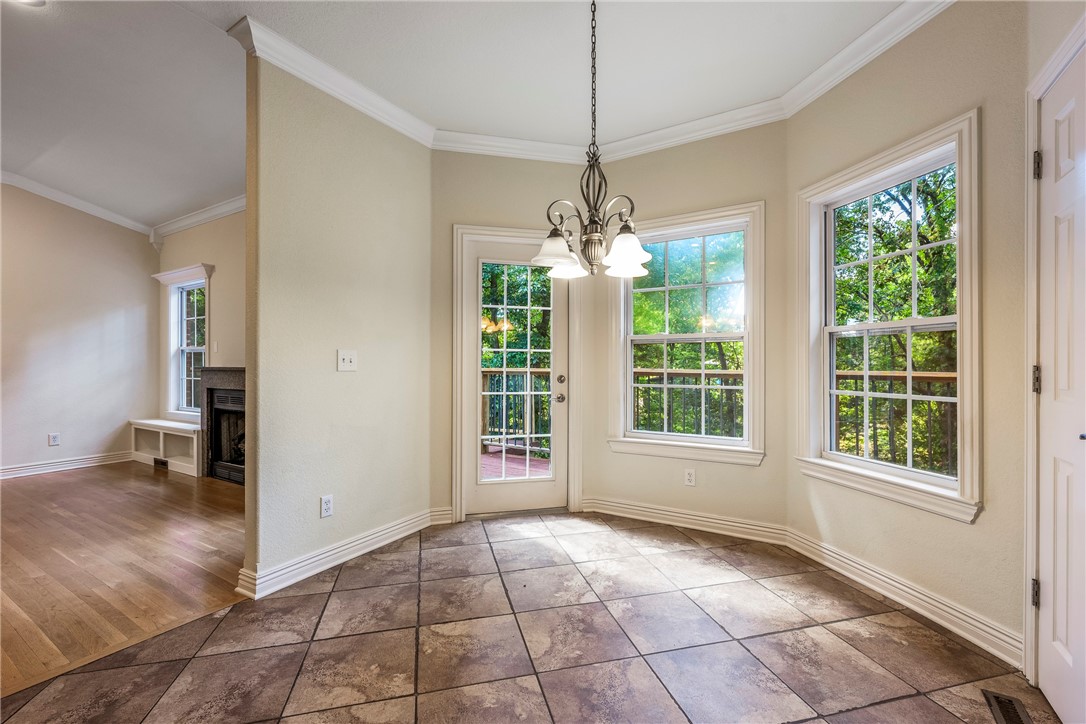 Bella Vista, Arkansas, 72714, United States, 4 Bedrooms Bedrooms, ,3 BathroomsBathrooms,Residential,For Sale,1916818
